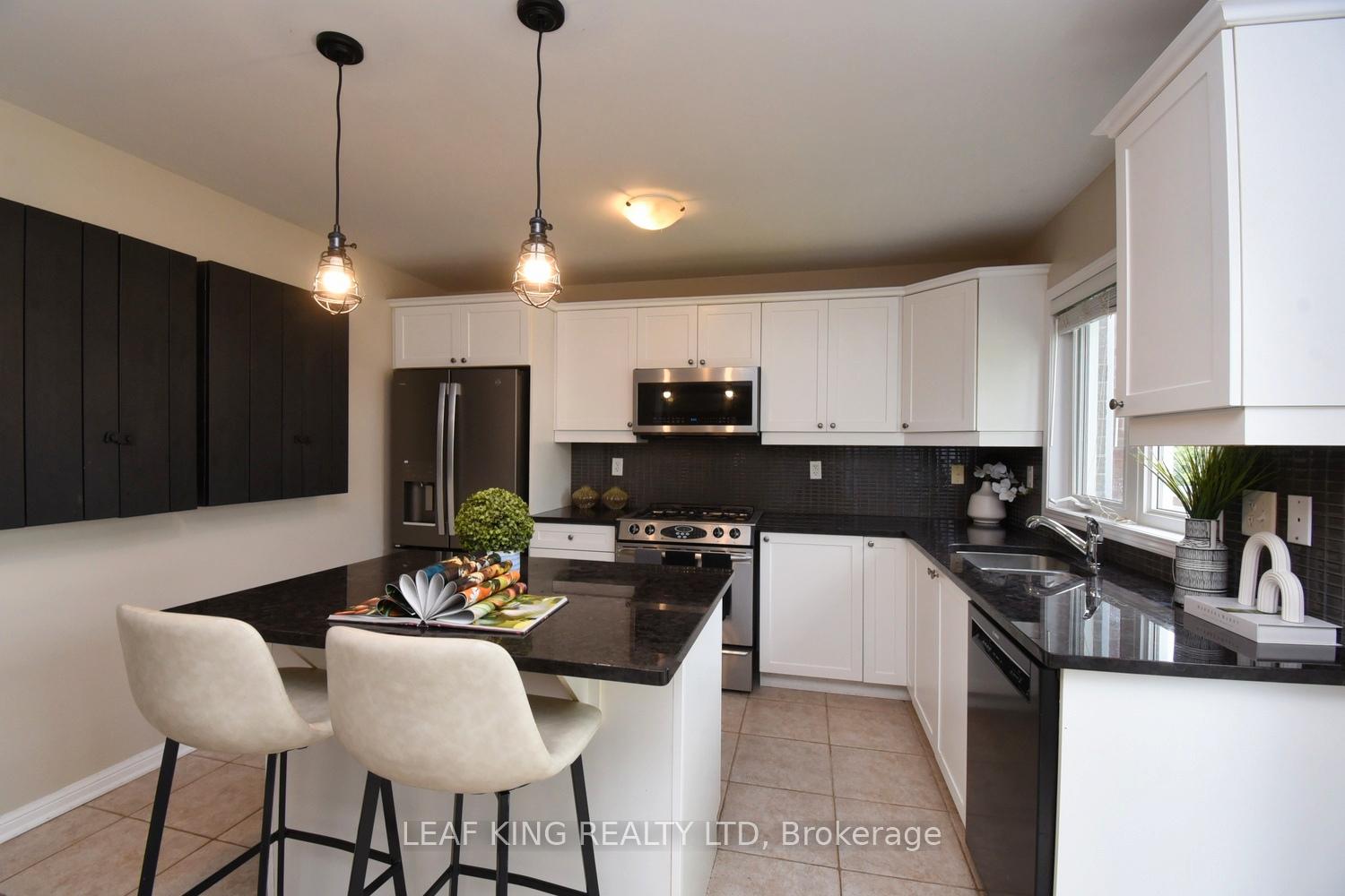 Photo 29 of 38 Cranston Street, Hamilton, Meadowlands — HOMEH