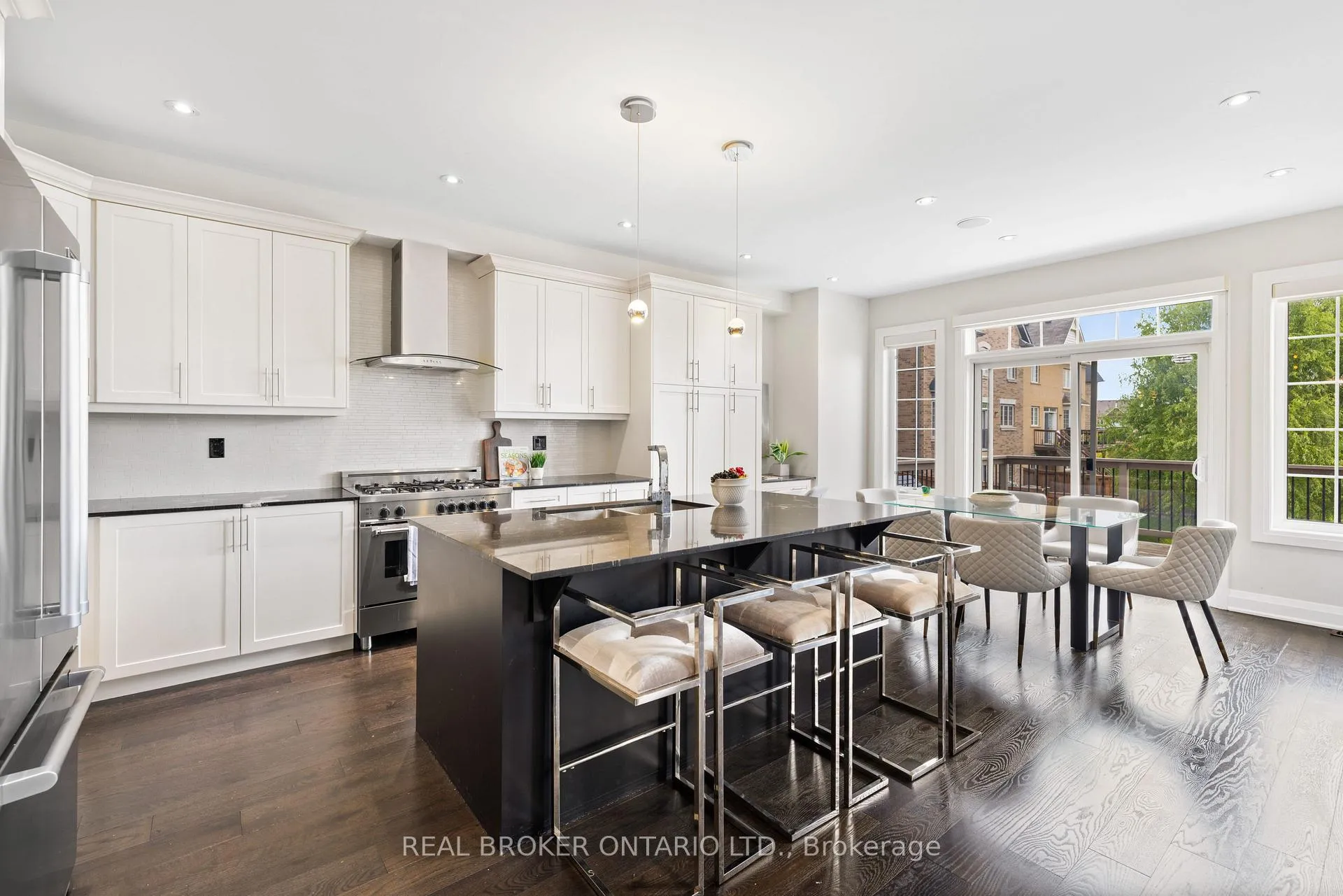 Photo 33 of 41 Pelee Avenue, Vaughan, Kleinburg — HOMEH