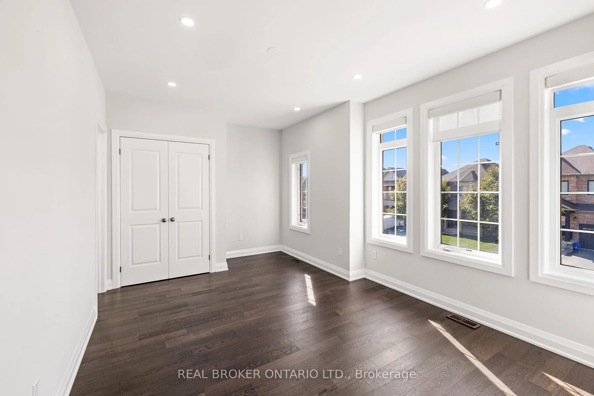 Photo 71 of 41 Pelee Avenue, Vaughan, Kleinburg — HOMEH