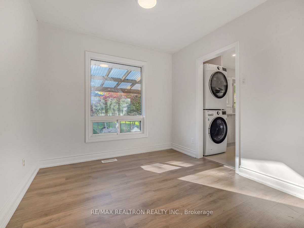 Photo 34 of Unit Upper, 63 Royal Road, Aurora, Aurora Village — HOMEH