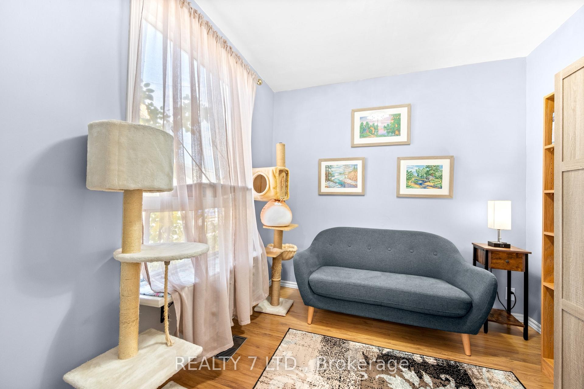 Photo 7 of 26 Harrison Avenue, Hamilton, Homeside — HOMEH