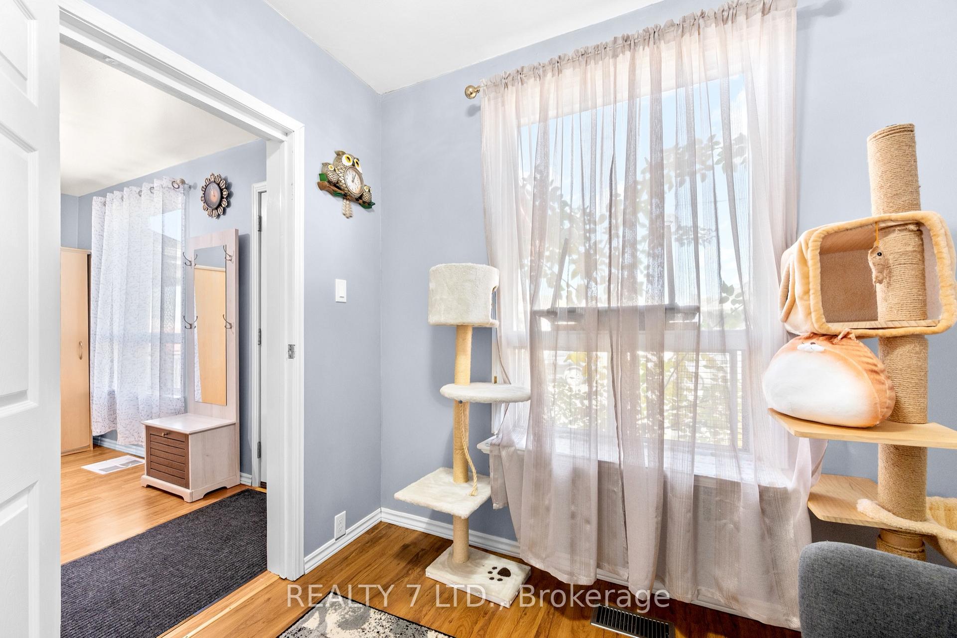 Photo 9 of 26 Harrison Avenue, Hamilton, Homeside — HOMEH