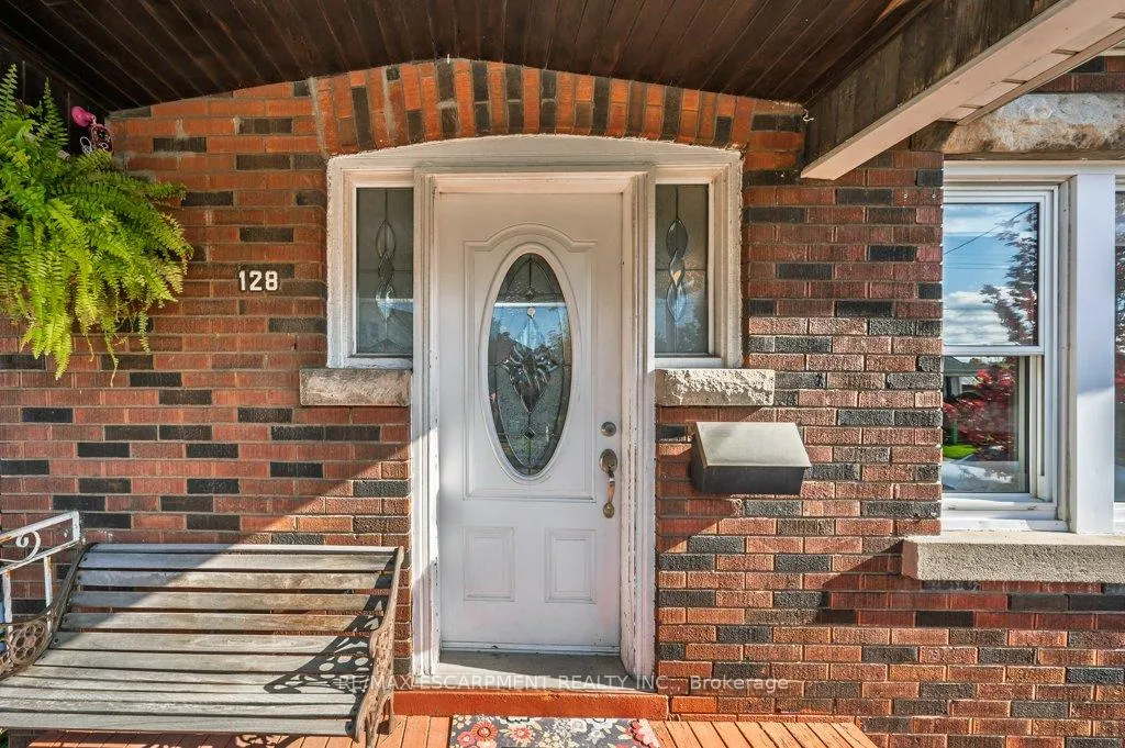 Photo 7 of 128 Crosthwaite Avenue N, Hamilton, Homeside — HOMEH