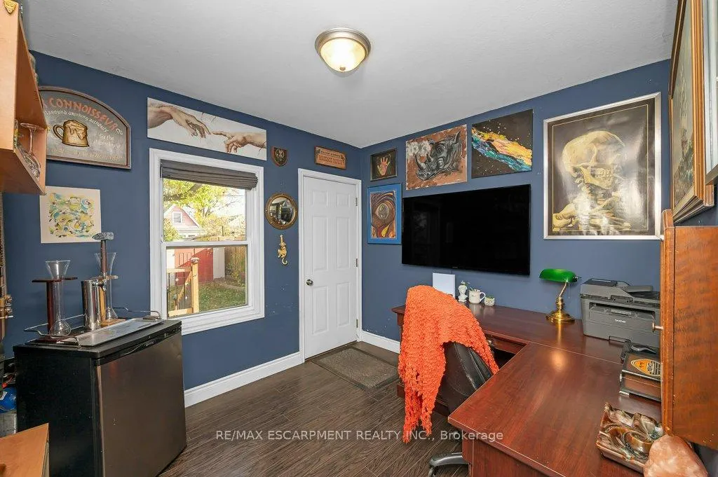 Photo 21 of 128 Crosthwaite Avenue N, Hamilton, Homeside — HOMEH