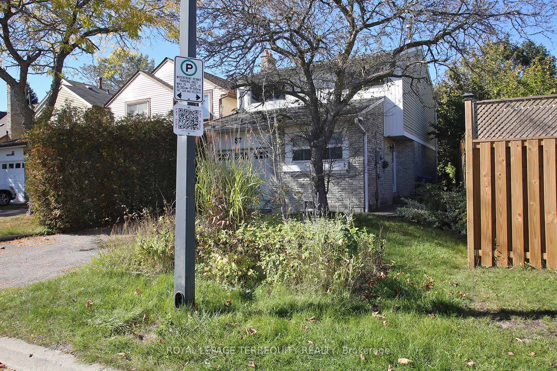 Photo 4 of 87 Andrea Road, Ajax, South East — HOMEH