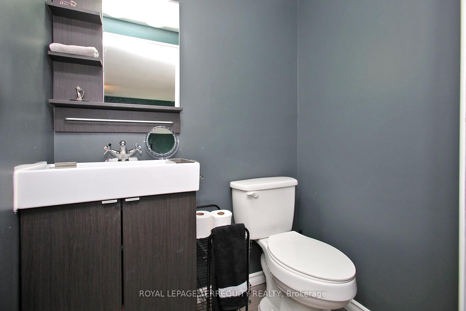Photo 15 of 87 Andrea Road, Ajax, South East — HOMEH