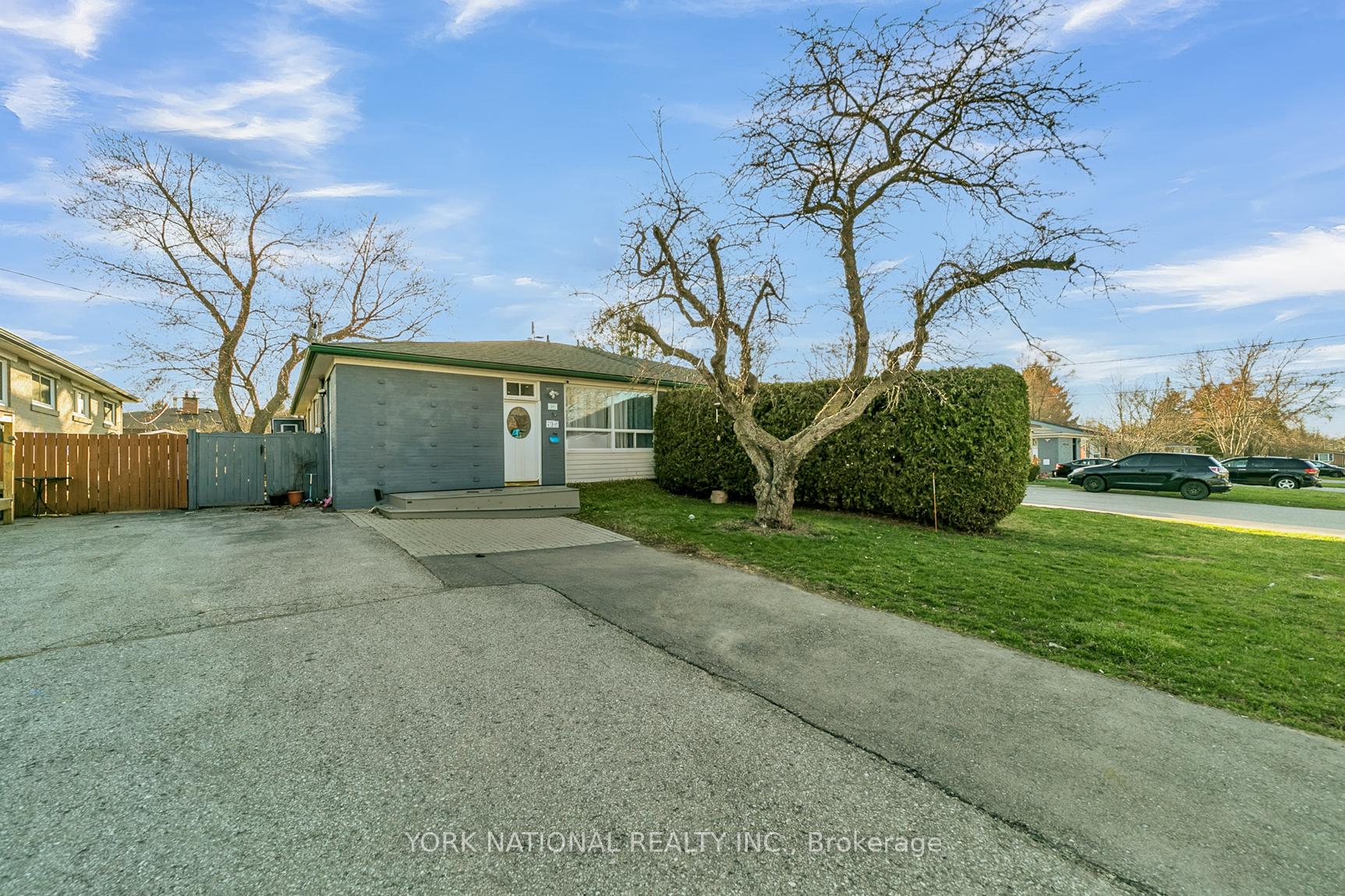 Photo 1 of Unit BSMT, 20 Richardson Drive, Aurora, Aurora Highlands — HOMEH