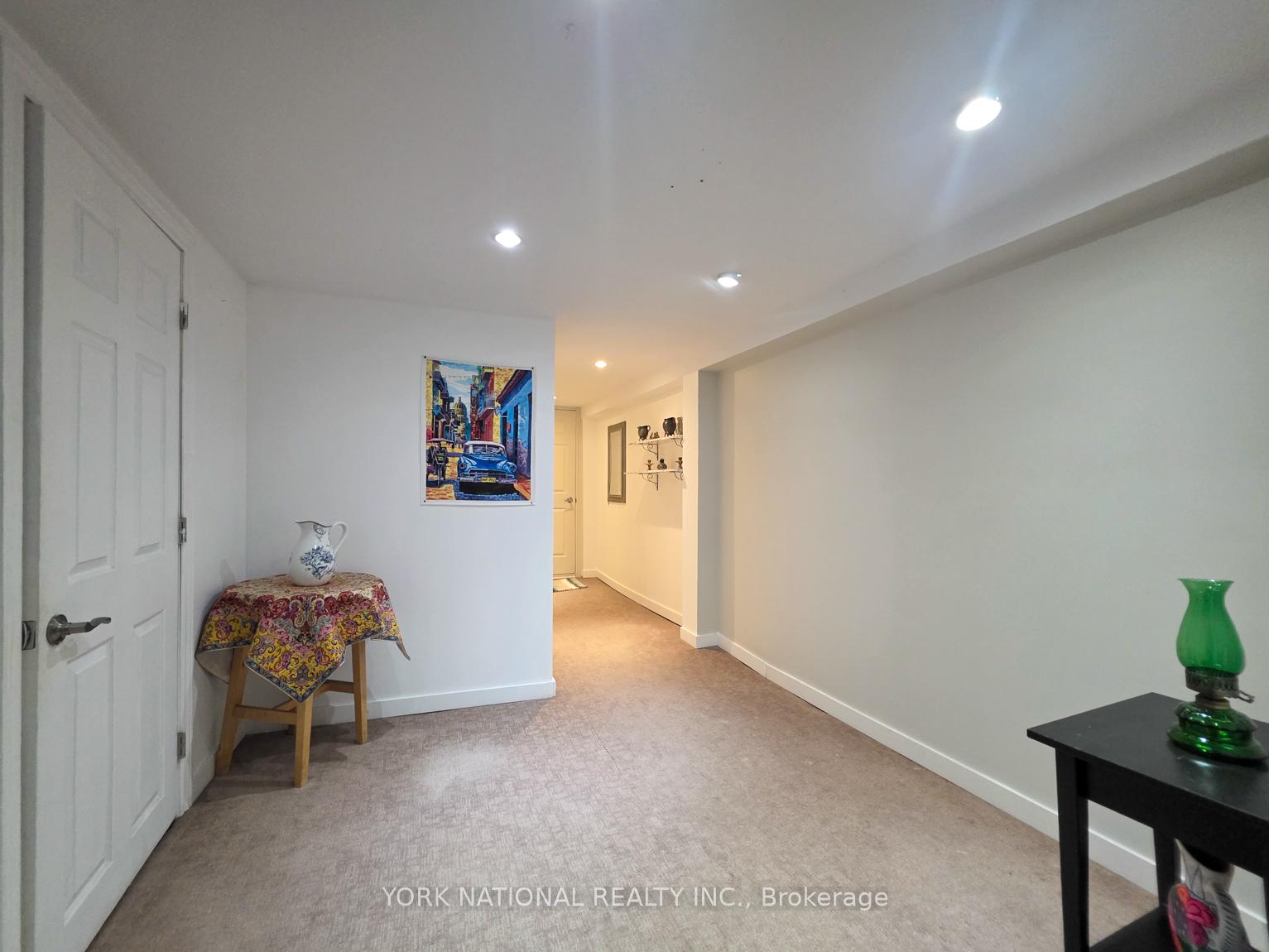 Photo 4 of Unit BSMT, 20 Richardson Drive, Aurora, Aurora Highlands — HOMEH