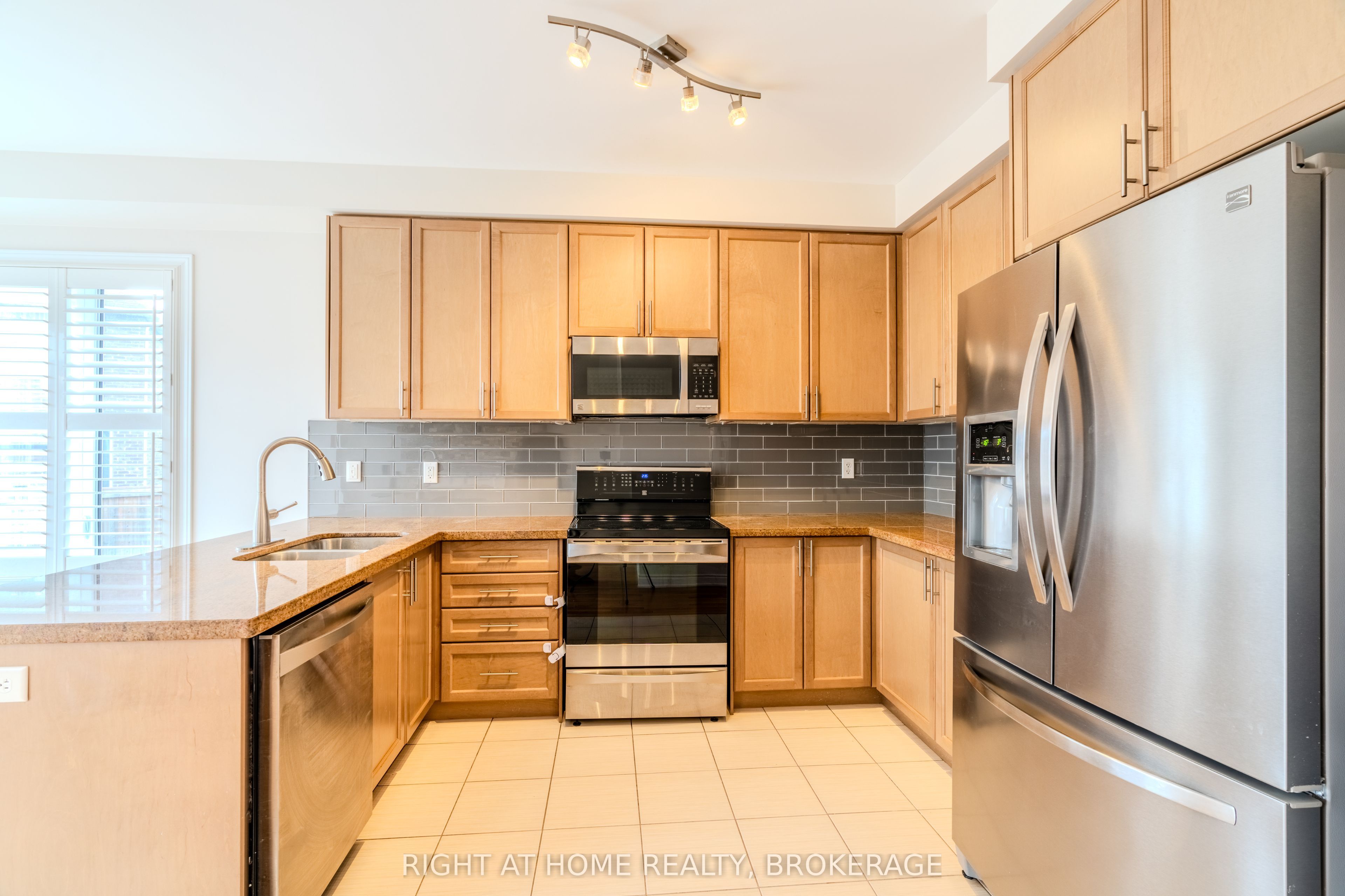 Photo 40 of 1499 Haws Crescent, Milton, Clarke — HOMEH