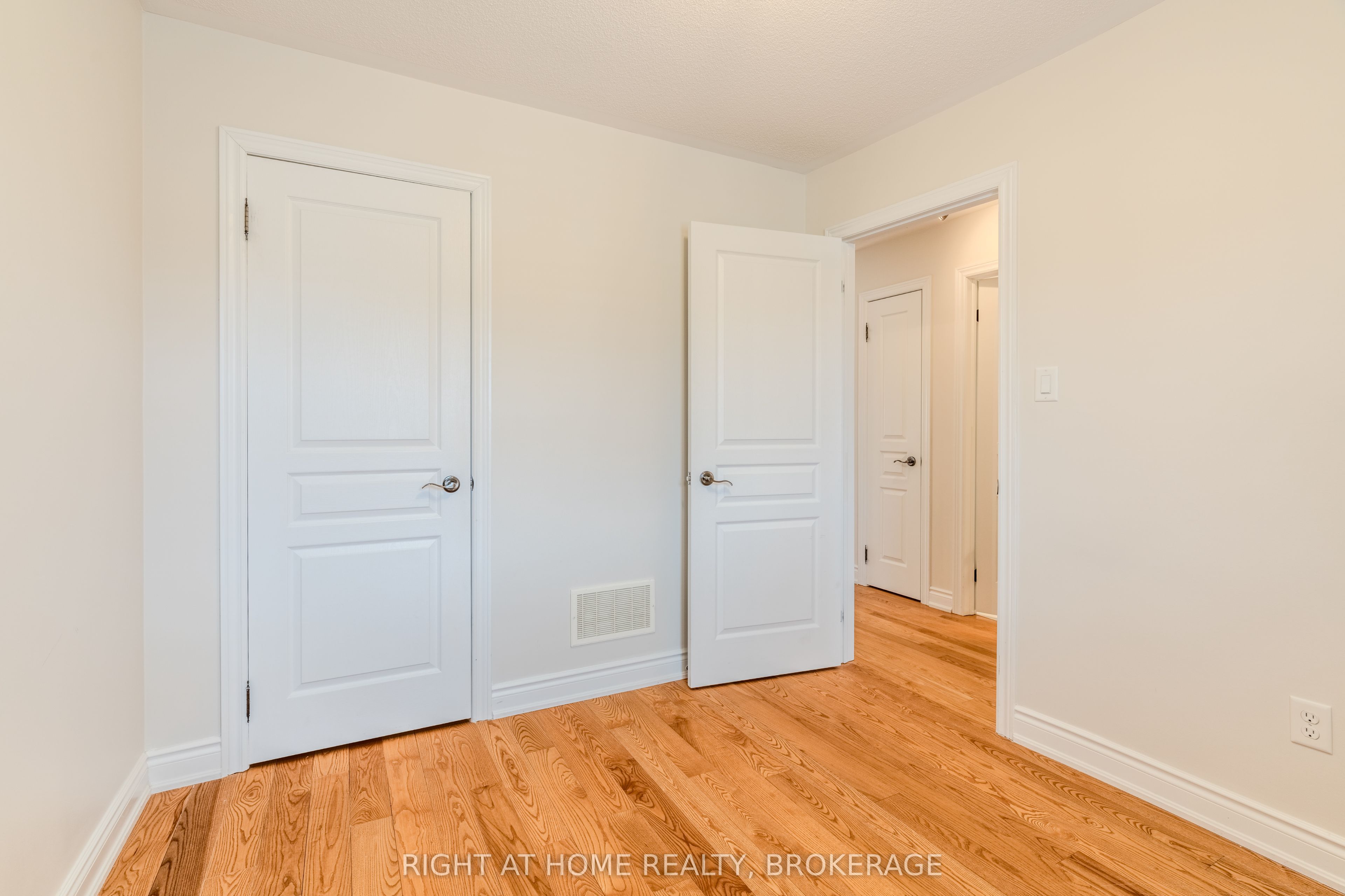 Photo 53 of 1499 Haws Crescent, Milton, Clarke — HOMEH