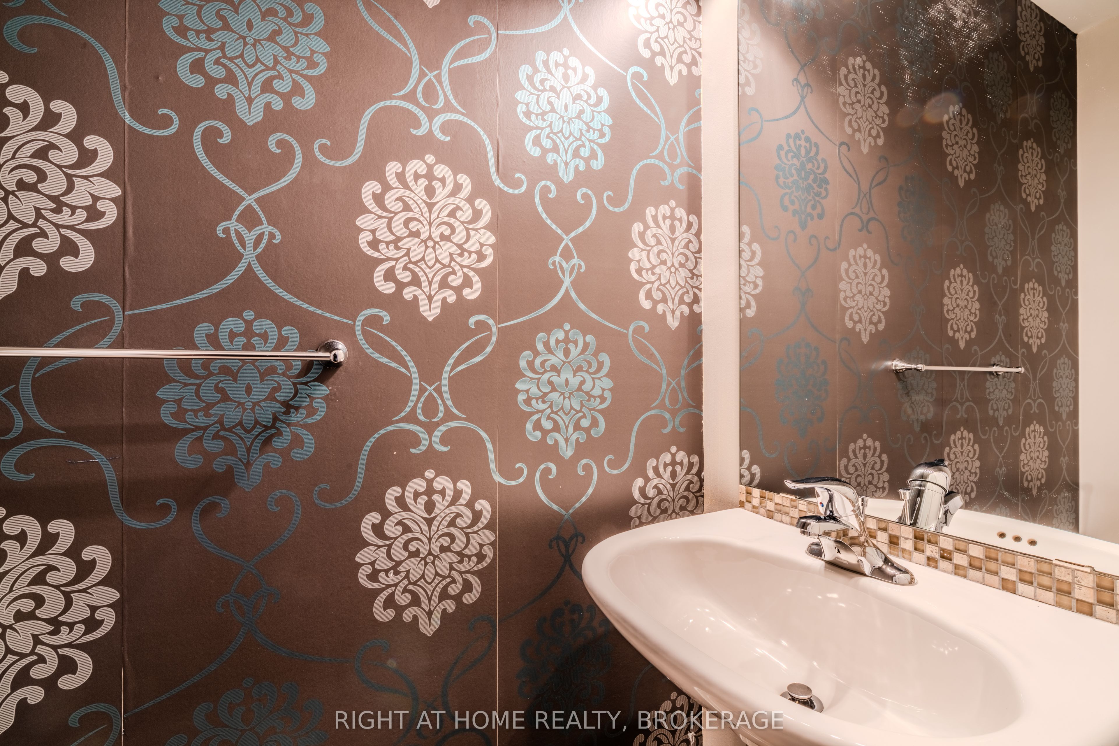 Photo 43 of 1499 Haws Crescent, Milton, Clarke — HOMEH