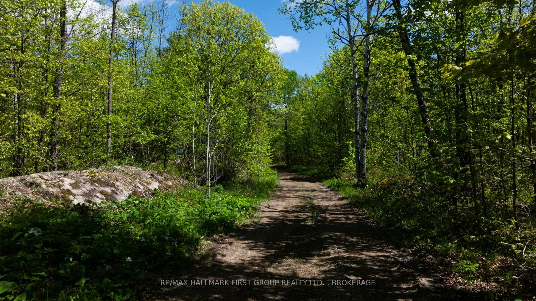 Photo 1 of 1052 Waters Edge Lane, Frontenac, Frontenac Centre — HOMEH