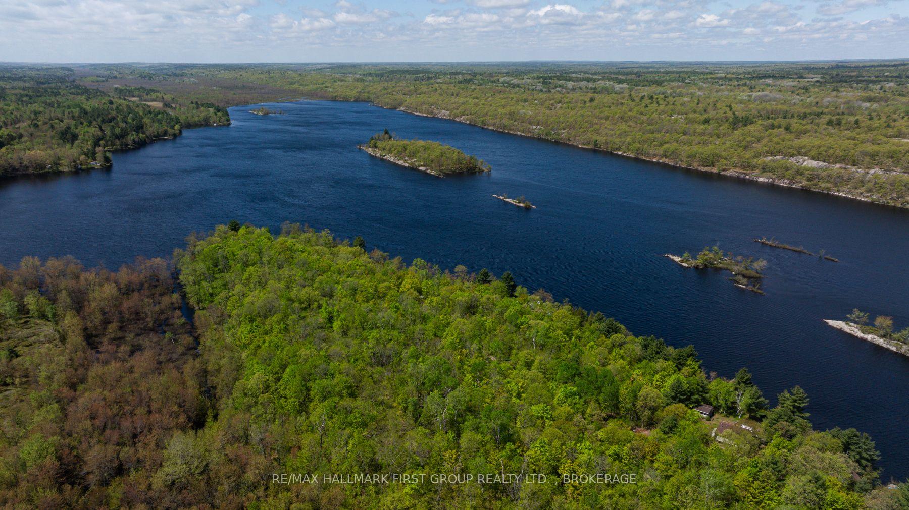 Photo 8 of 1052 Waters Edge Lane, Frontenac, Frontenac Centre — HOMEH