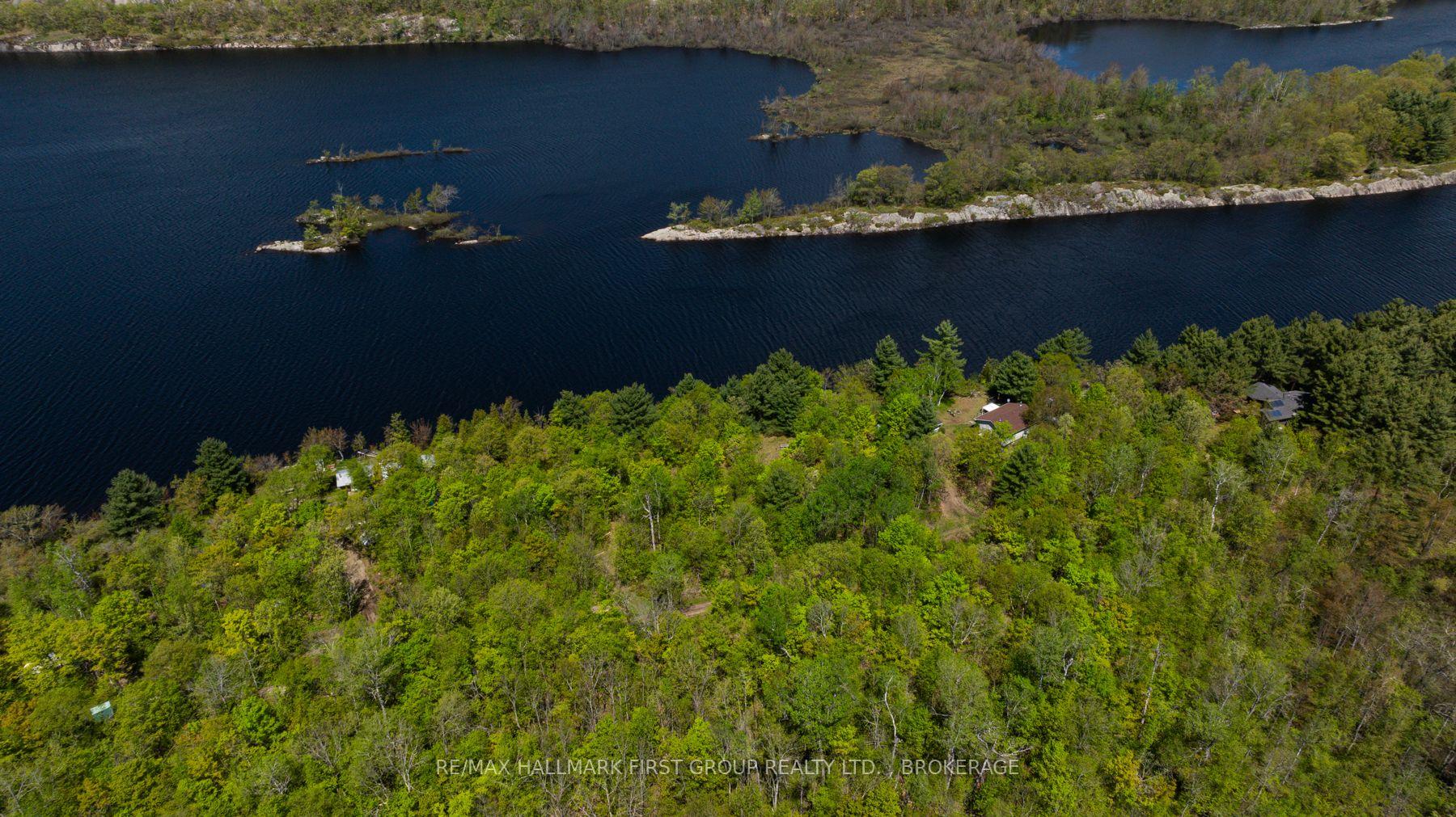 Photo 10 of 1052 Waters Edge Lane, Frontenac, Frontenac Centre — HOMEH