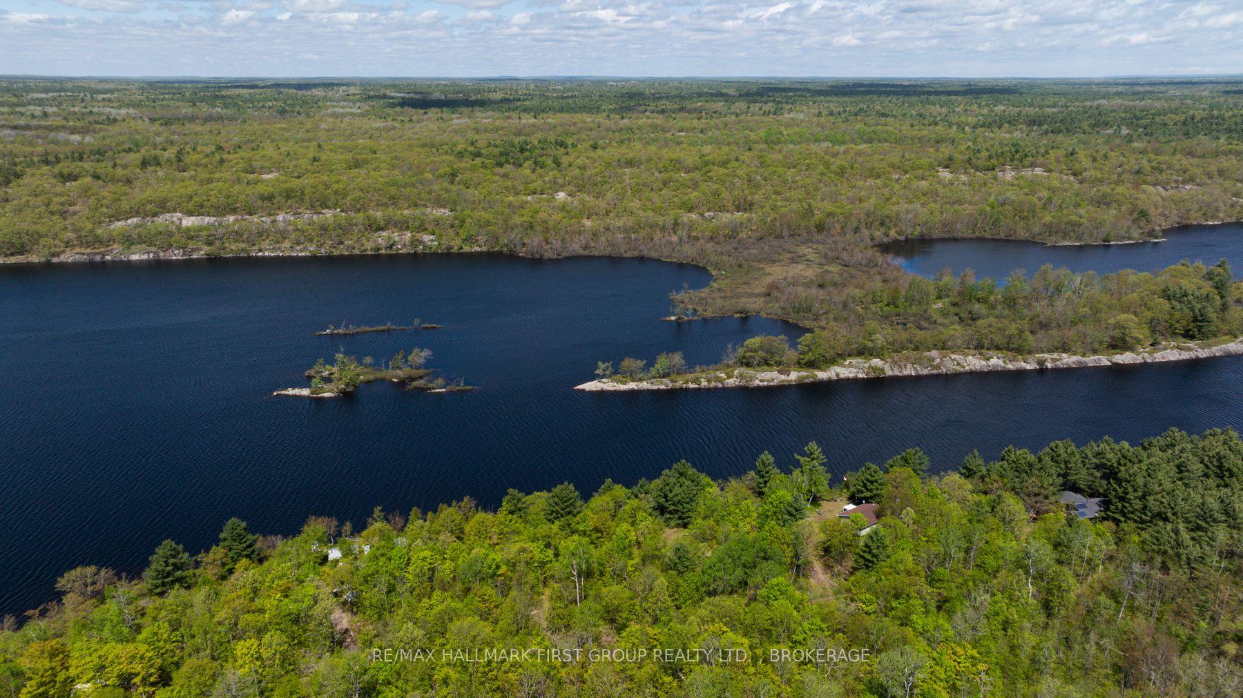 Photo 11 of 1052 Waters Edge Lane, Frontenac, Frontenac Centre — HOMEH