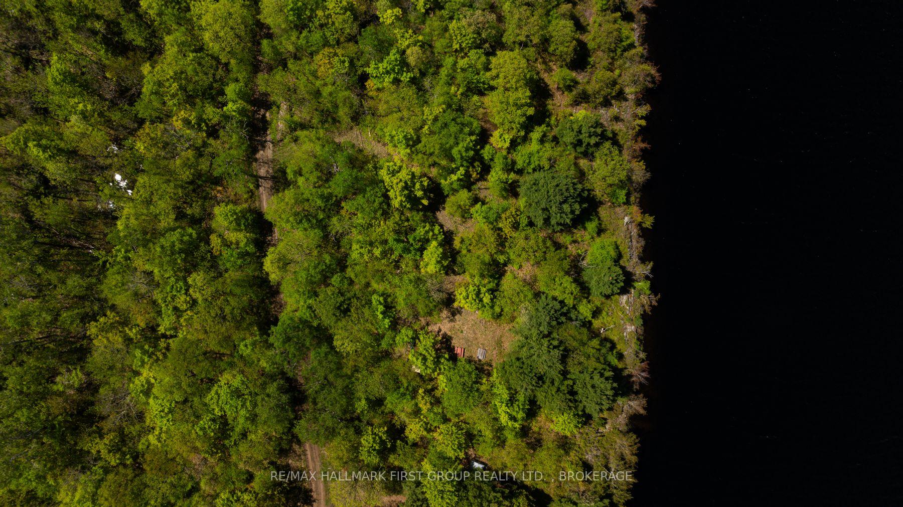 Photo 13 of 1052 Waters Edge Lane, Frontenac, Frontenac Centre — HOMEH