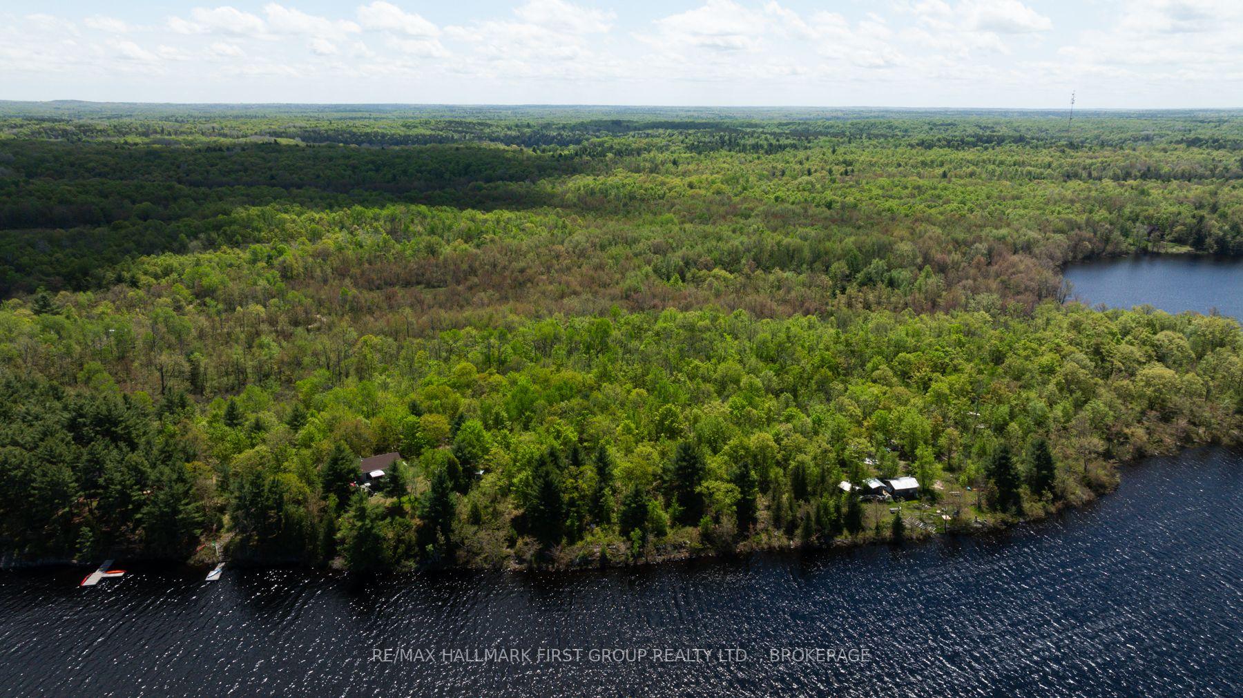 Photo 14 of 1052 Waters Edge Lane, Frontenac, Frontenac Centre — HOMEH