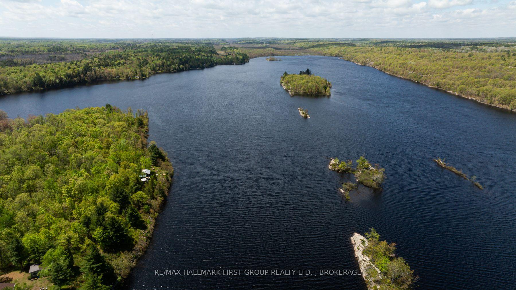 Photo 15 of 1052 Waters Edge Lane, Frontenac, Frontenac Centre — HOMEH