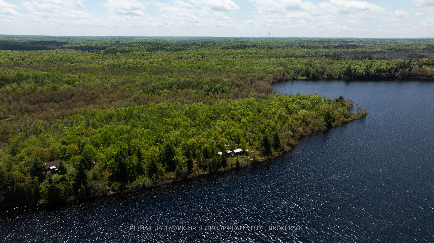 Photo 16 of 1052 Waters Edge Lane, Frontenac, Frontenac Centre — HOMEH