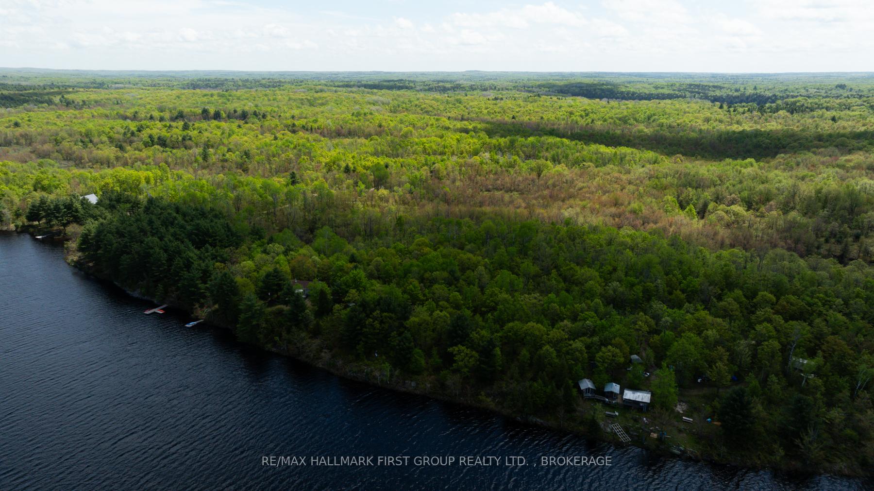 Photo 18 of 1052 Waters Edge Lane, Frontenac, Frontenac Centre — HOMEH