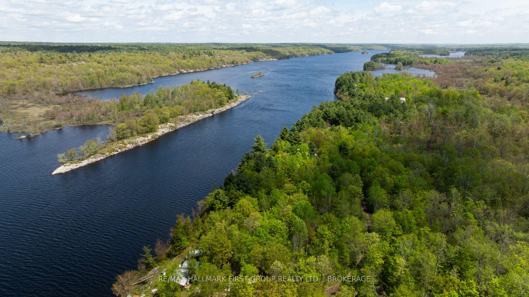 Photo 23 of 1052 Waters Edge Lane, Frontenac, Frontenac Centre — HOMEH