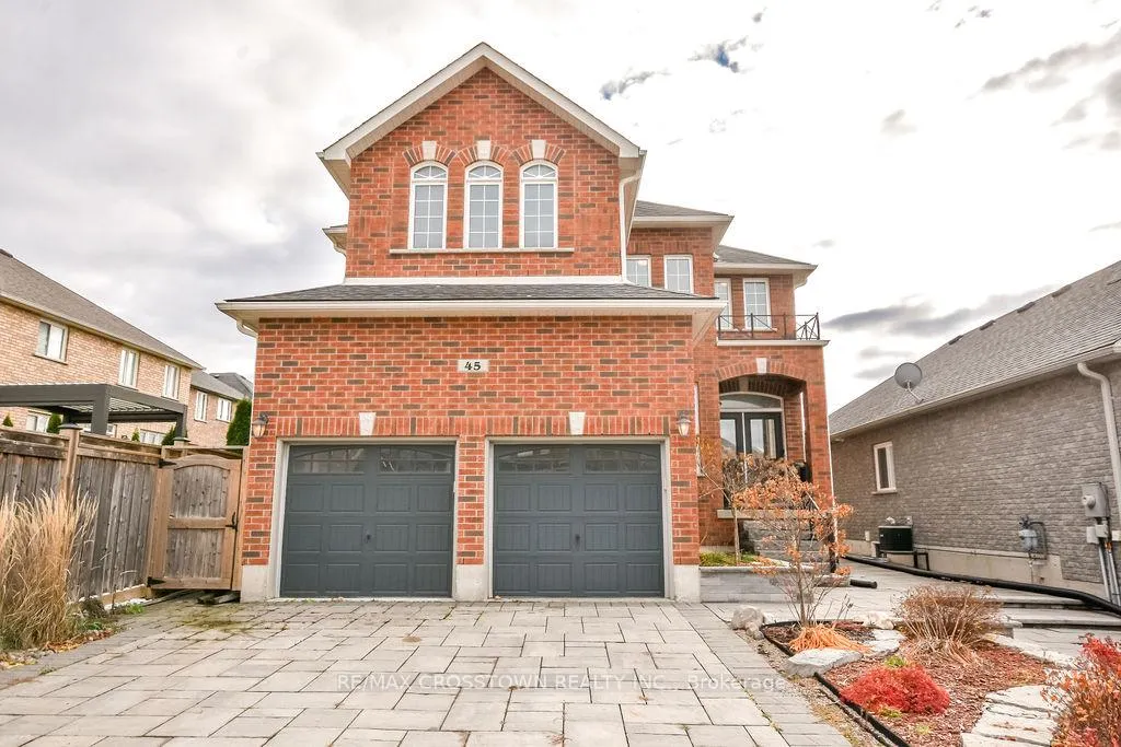 Photo 2 of 45 Imperial Crown Lane, Barrie, Innis-Shore — HOMEH