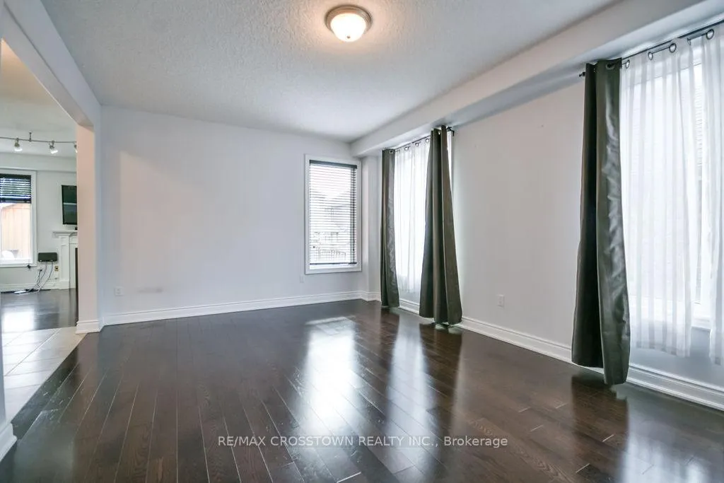 Photo 8 of 45 Imperial Crown Lane, Barrie, Innis-Shore — HOMEH