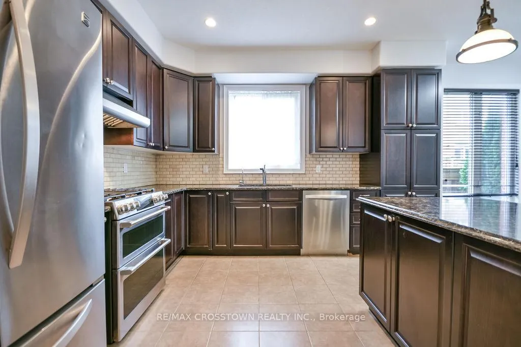 Photo 12 of 45 Imperial Crown Lane, Barrie, Innis-Shore — HOMEH