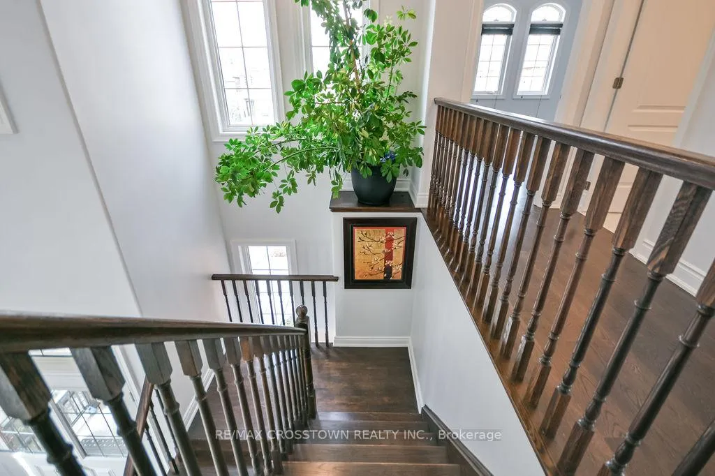 Photo 19 of 45 Imperial Crown Lane, Barrie, Innis-Shore — HOMEH