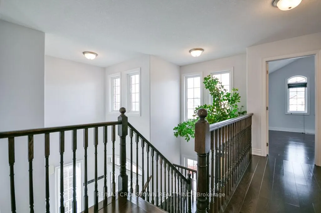 Photo 20 of 45 Imperial Crown Lane, Barrie, Innis-Shore — HOMEH