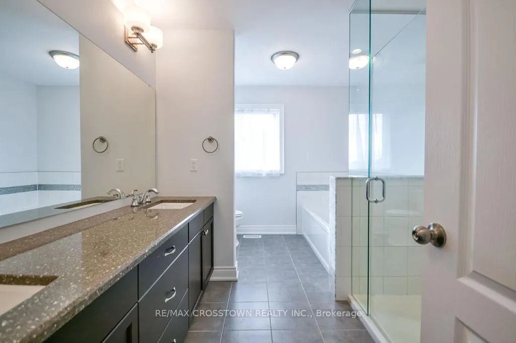 Photo 27 of 45 Imperial Crown Lane, Barrie, Innis-Shore — HOMEH