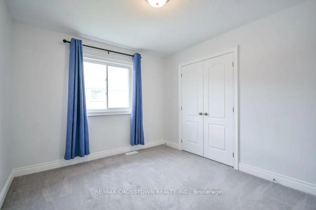 Photo 33 of 45 Imperial Crown Lane, Barrie, Innis-Shore — HOMEH