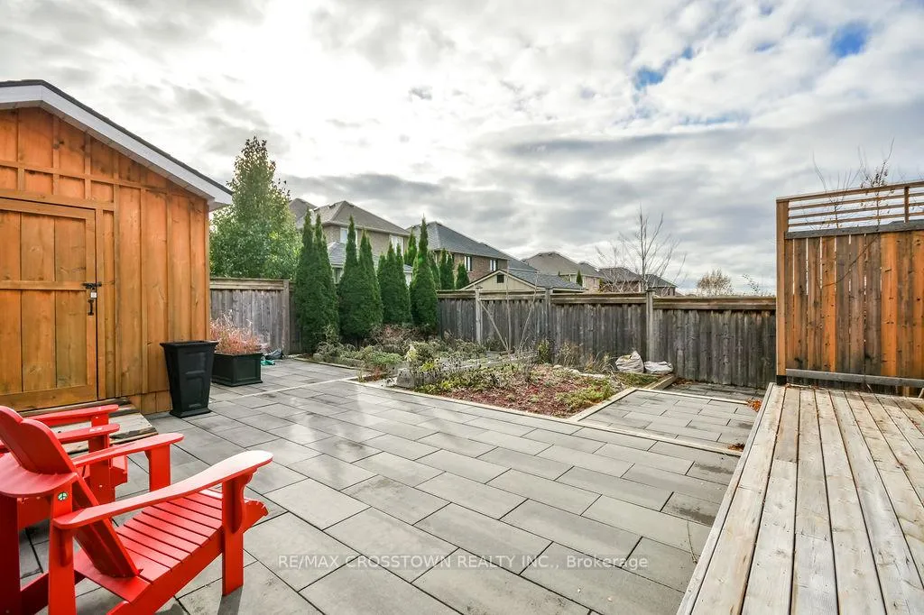 Photo 40 of 45 Imperial Crown Lane, Barrie, Innis-Shore — HOMEH