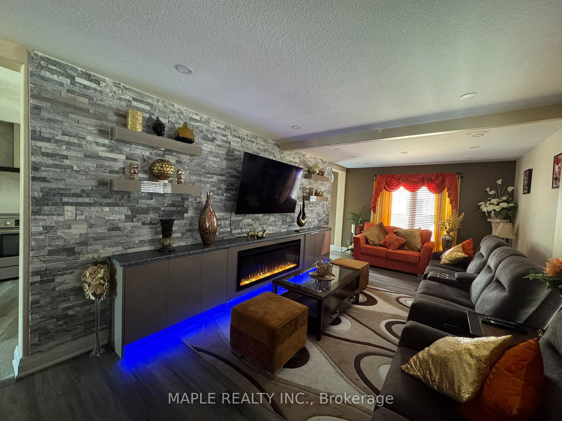 Photo 13 of 177 Curzon Crescent, Guelph, Willow West/Sugarbush/West Acres — HOMEH