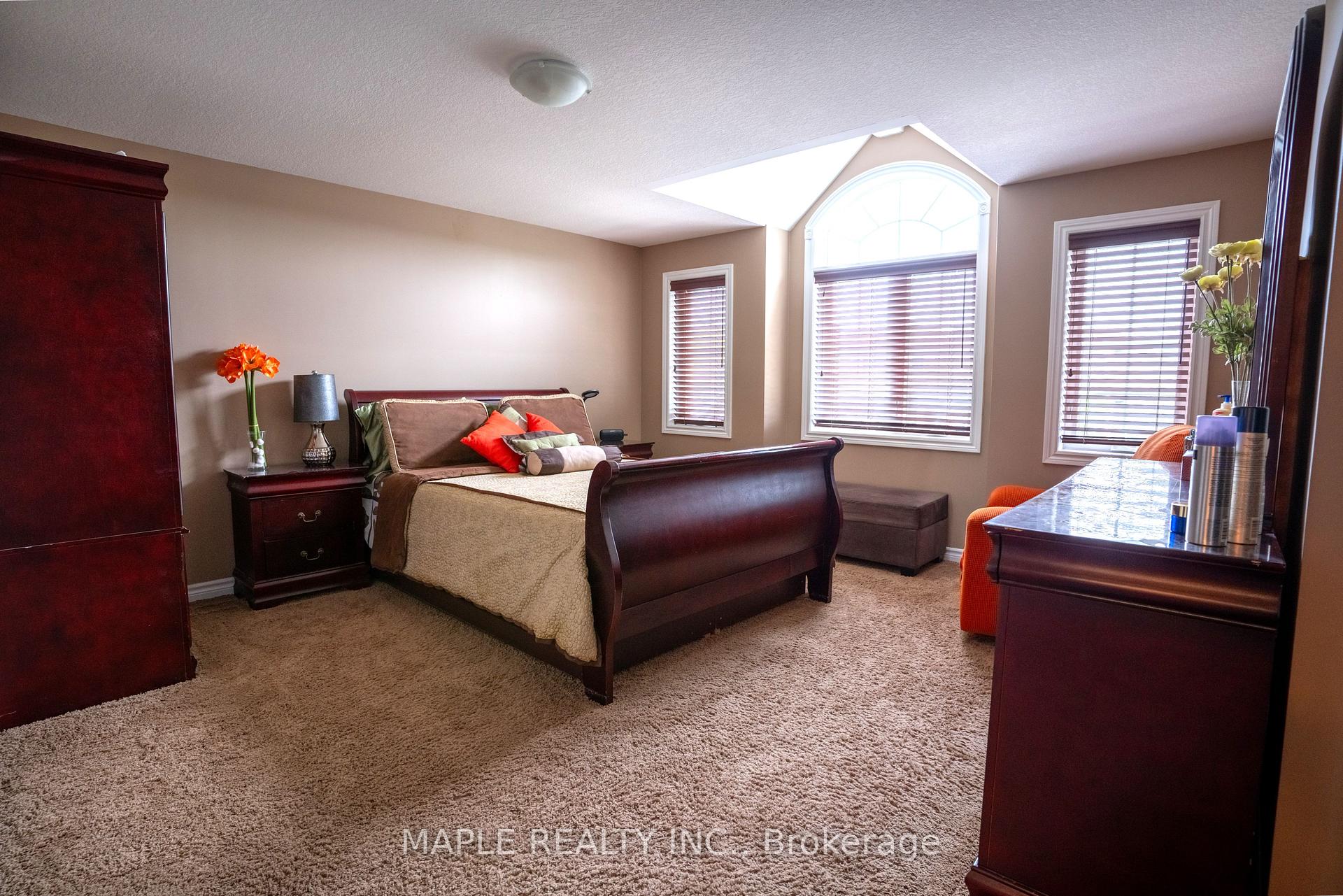 Photo 18 of 177 Curzon Crescent, Guelph, Willow West/Sugarbush/West Acres — HOMEH