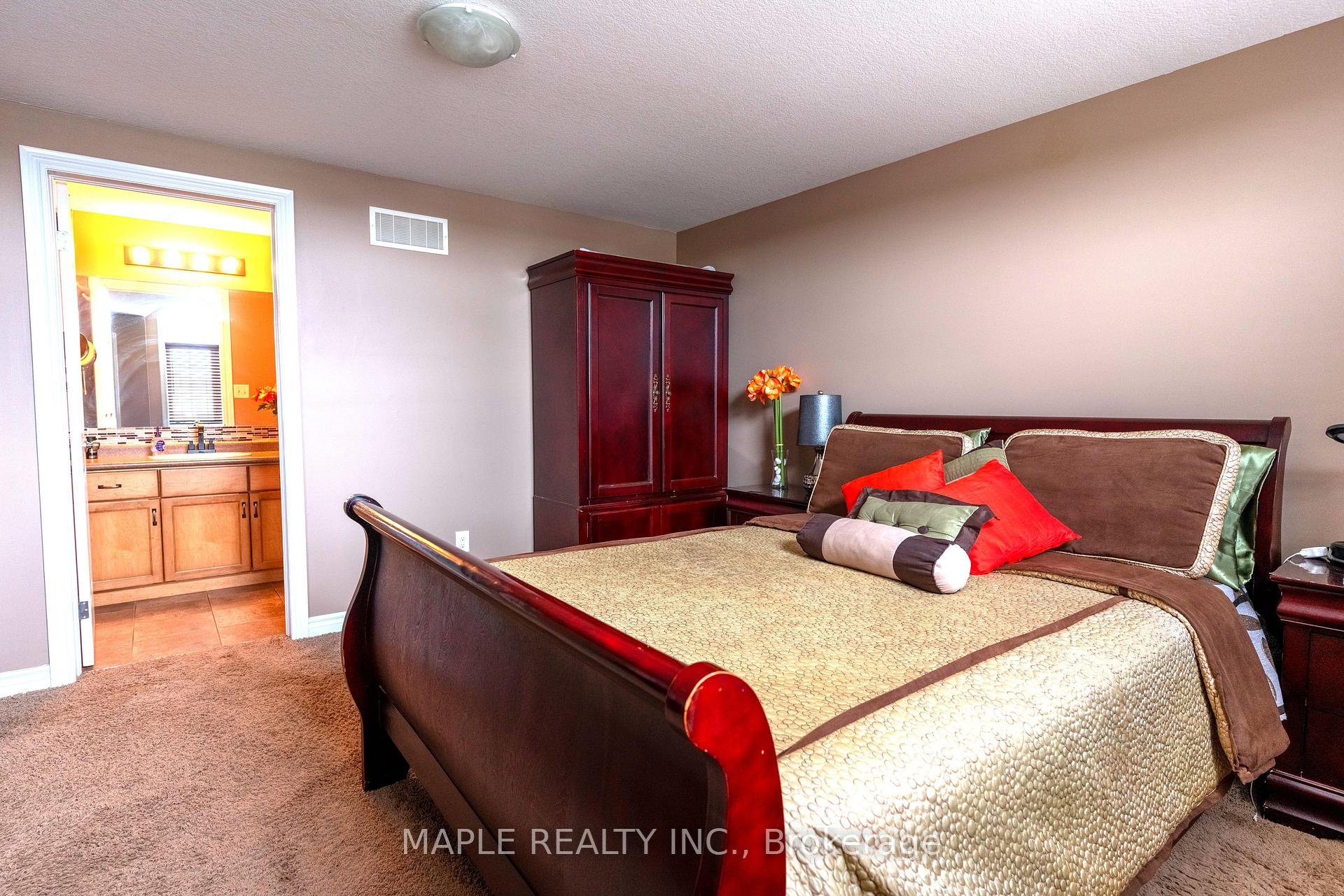 Photo 19 of 177 Curzon Crescent, Guelph, Willow West/Sugarbush/West Acres — HOMEH
