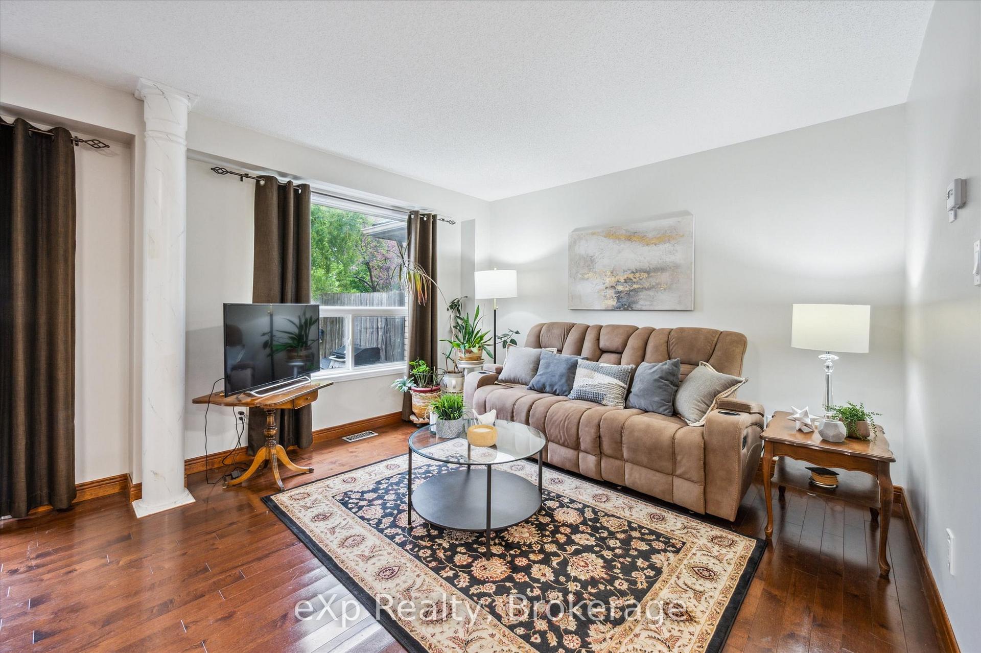 Photo 4 of 100 Wilton Road, Guelph, Victoria North — HOMEH