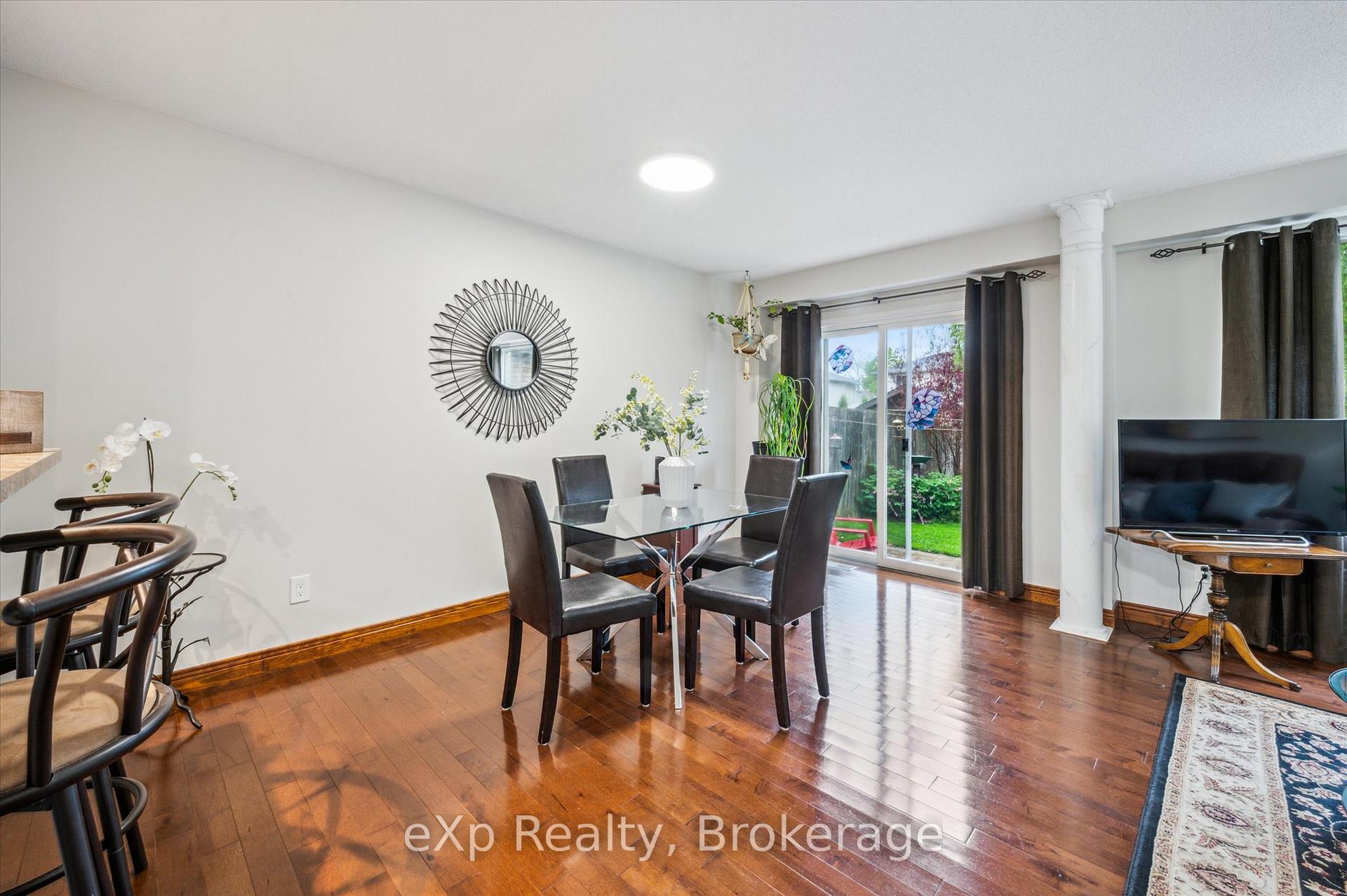 Photo 5 of 100 Wilton Road, Guelph, Victoria North — HOMEH