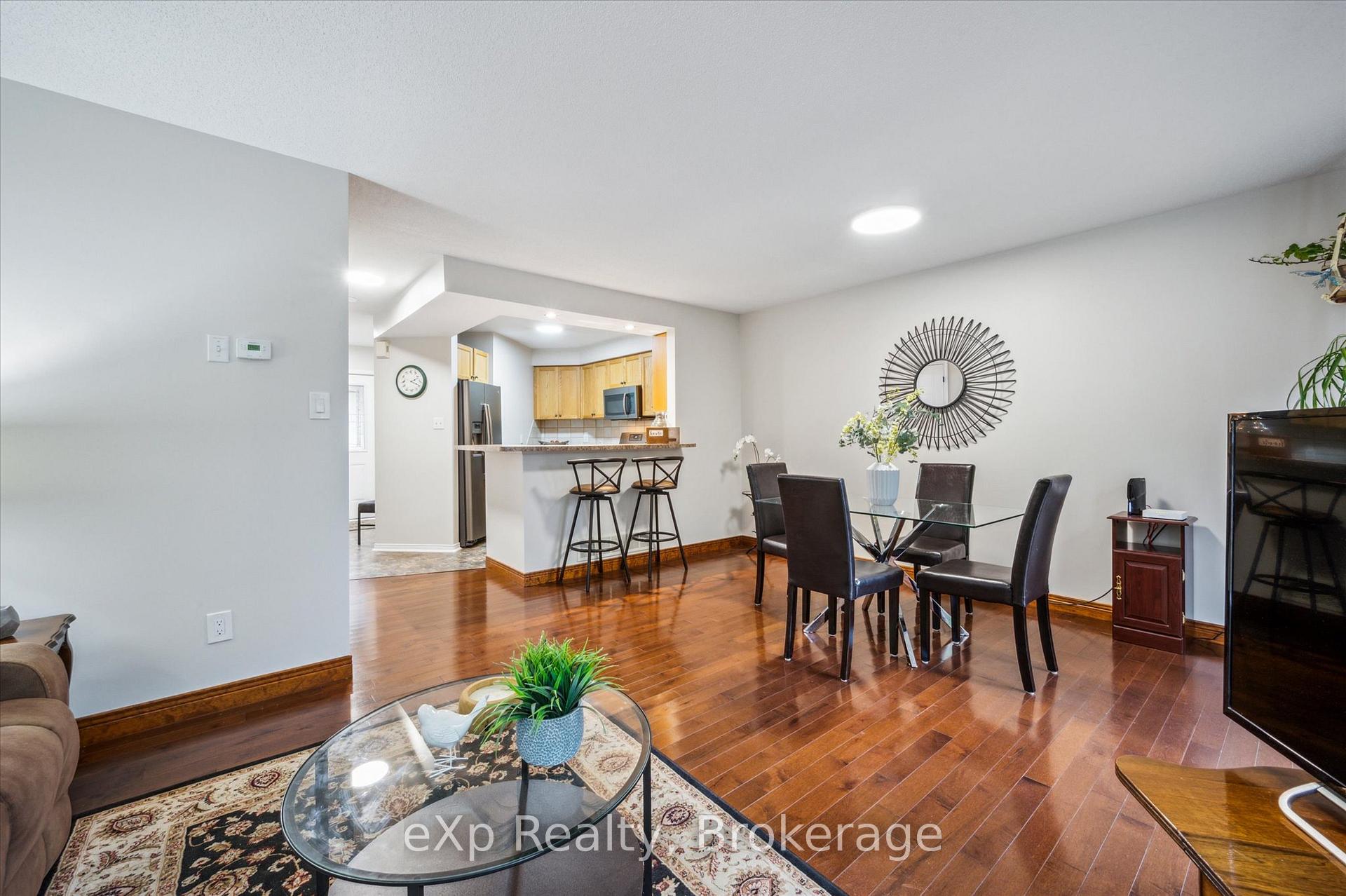 Photo 6 of 100 Wilton Road, Guelph, Victoria North — HOMEH