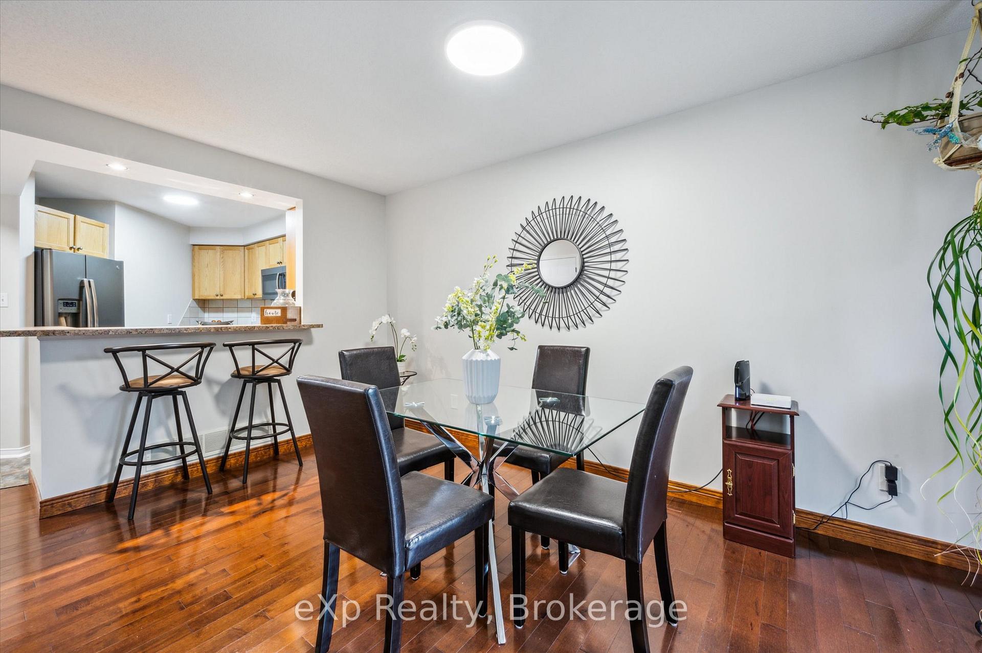 Photo 7 of 100 Wilton Road, Guelph, Victoria North — HOMEH