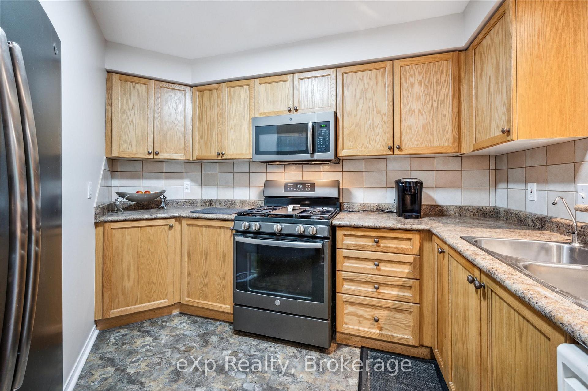 Photo 9 of 100 Wilton Road, Guelph, Victoria North — HOMEH