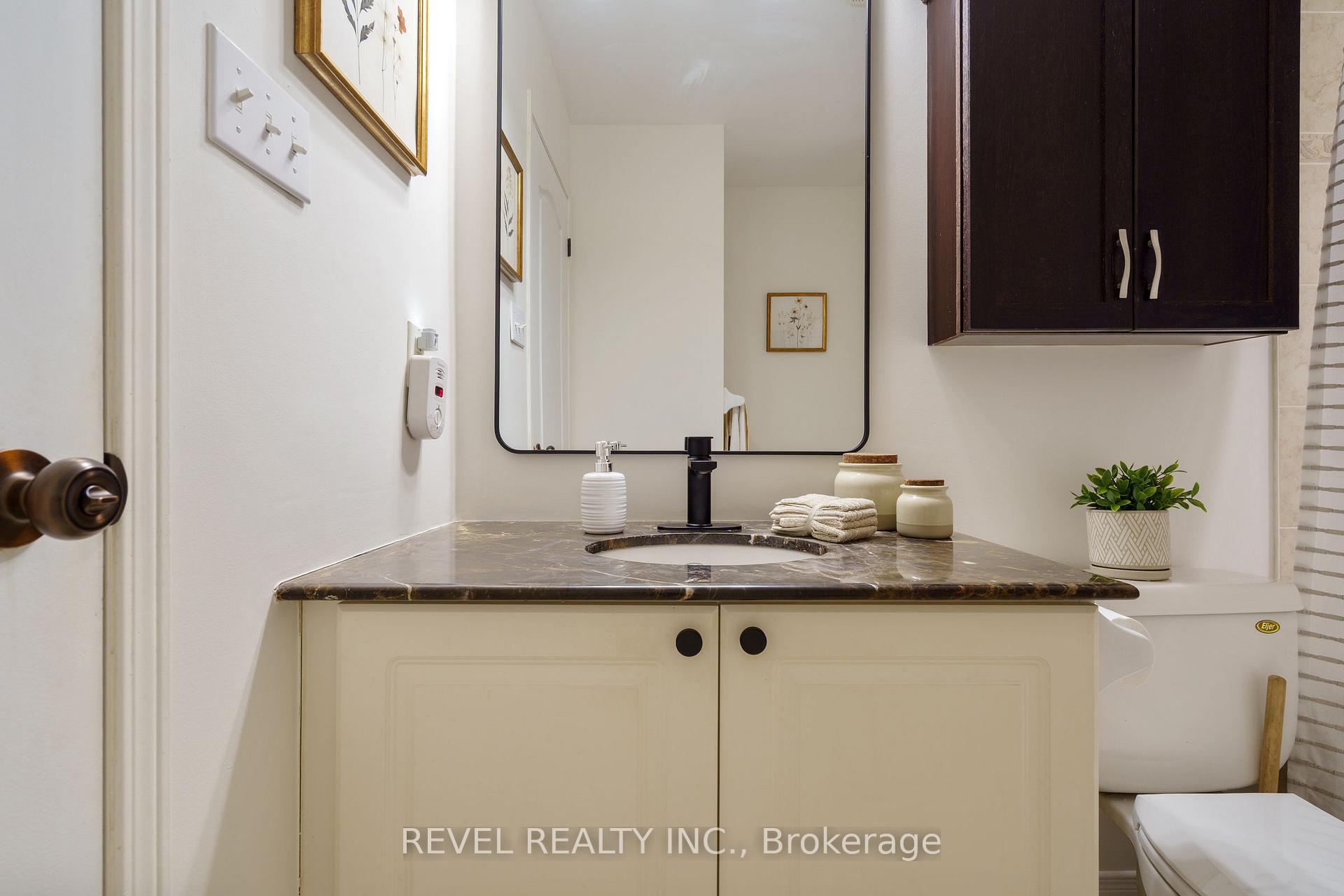 Photo 25 of 14 Fox Run, Hamilton, Waterdown — HOMEH