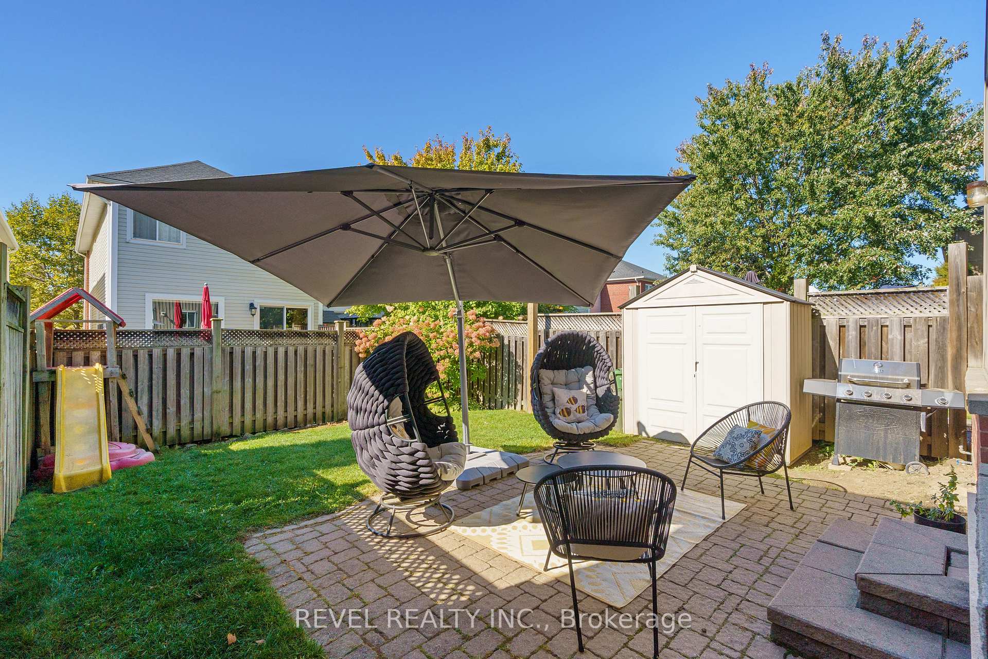 Photo 38 of 14 Fox Run, Hamilton, Waterdown — HOMEH