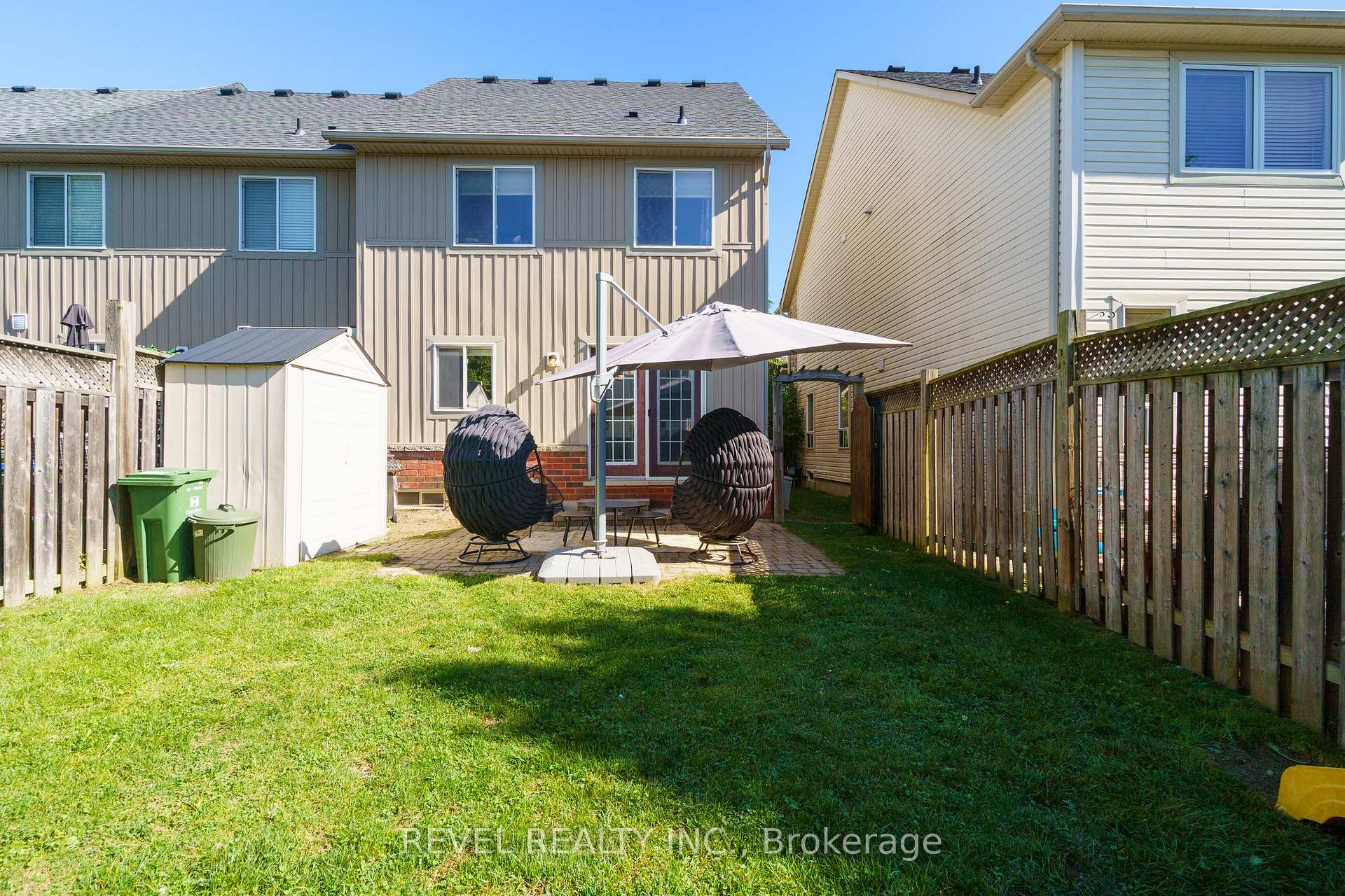 Photo 40 of 14 Fox Run, Hamilton, Waterdown — HOMEH