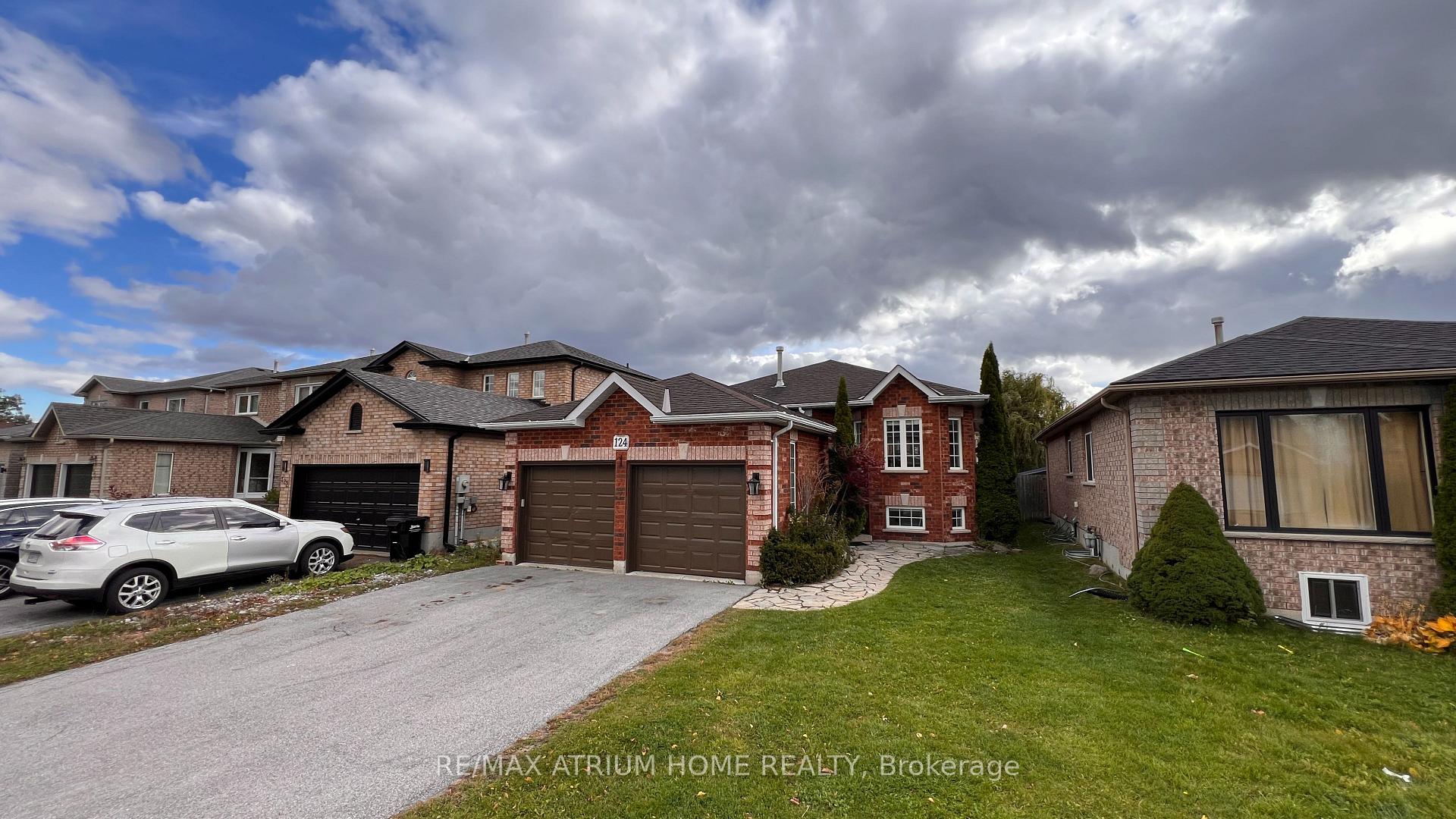 Photo 2 of 124 Monique Crescent, Barrie, East Bayfield — HOMEH