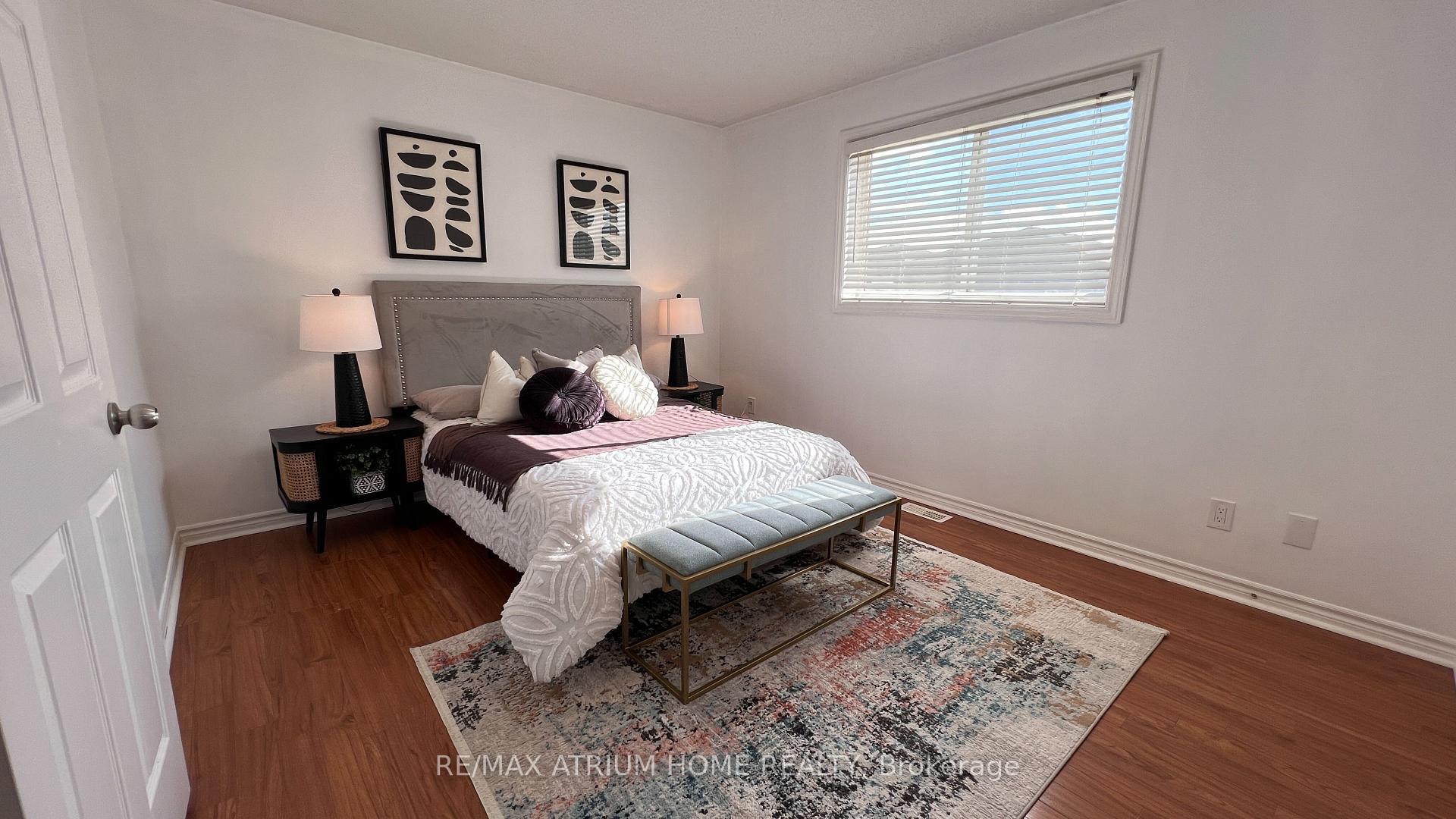 Photo 4 of 124 Monique Crescent, Barrie, East Bayfield — HOMEH