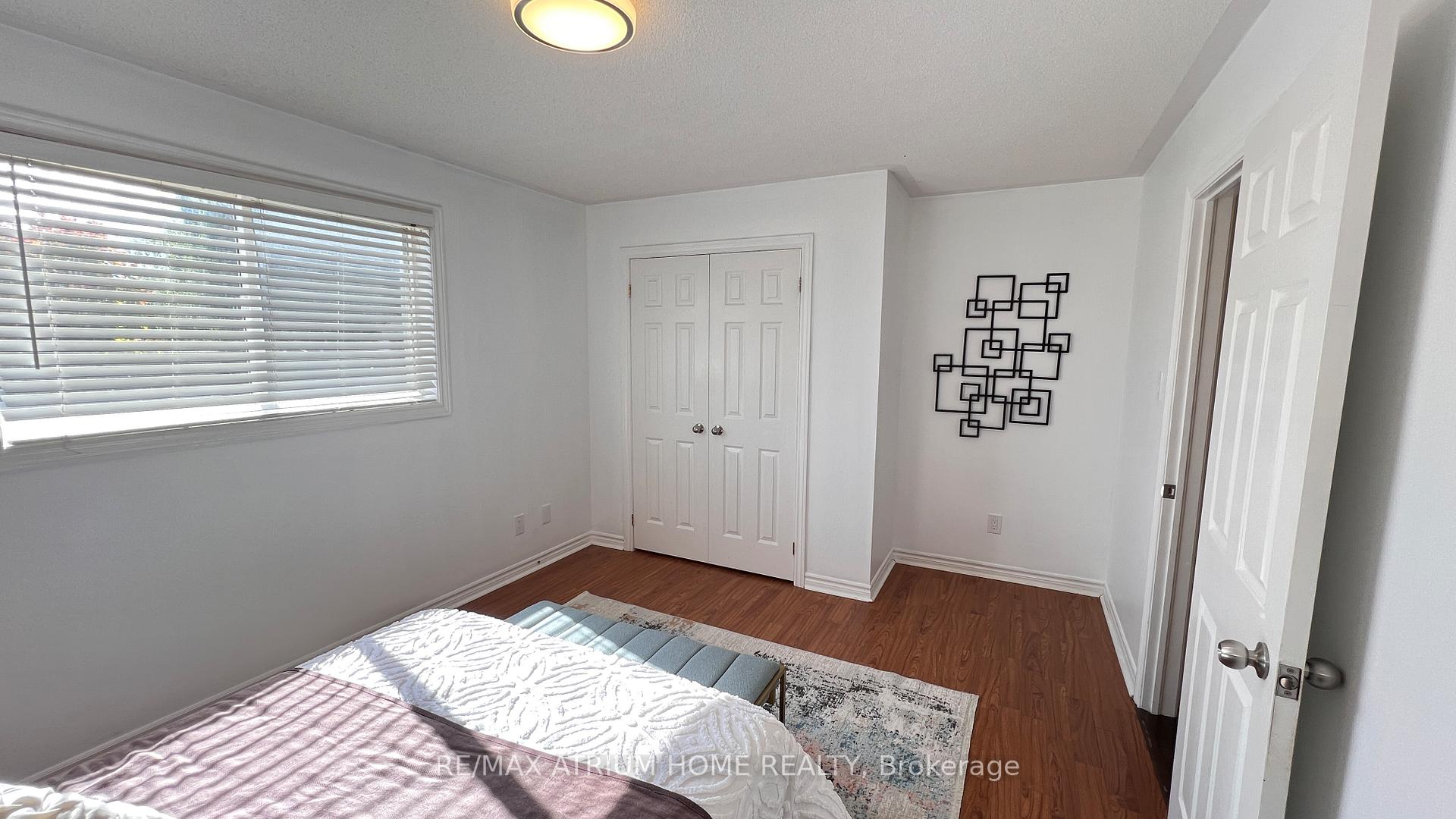 Photo 3 of 124 Monique Crescent, Barrie, East Bayfield — HOMEH