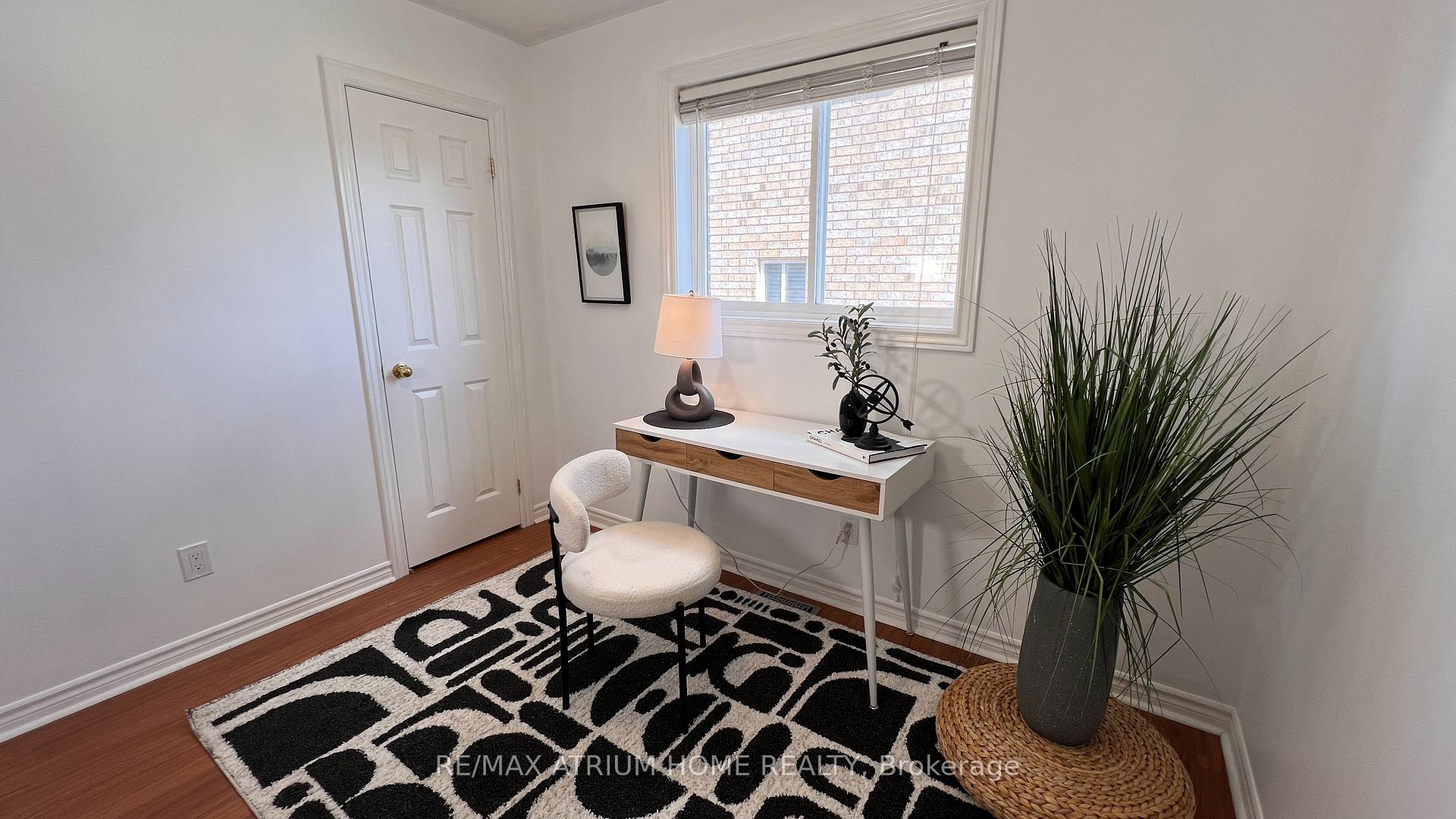 Photo 12 of 124 Monique Crescent, Barrie, East Bayfield — HOMEH