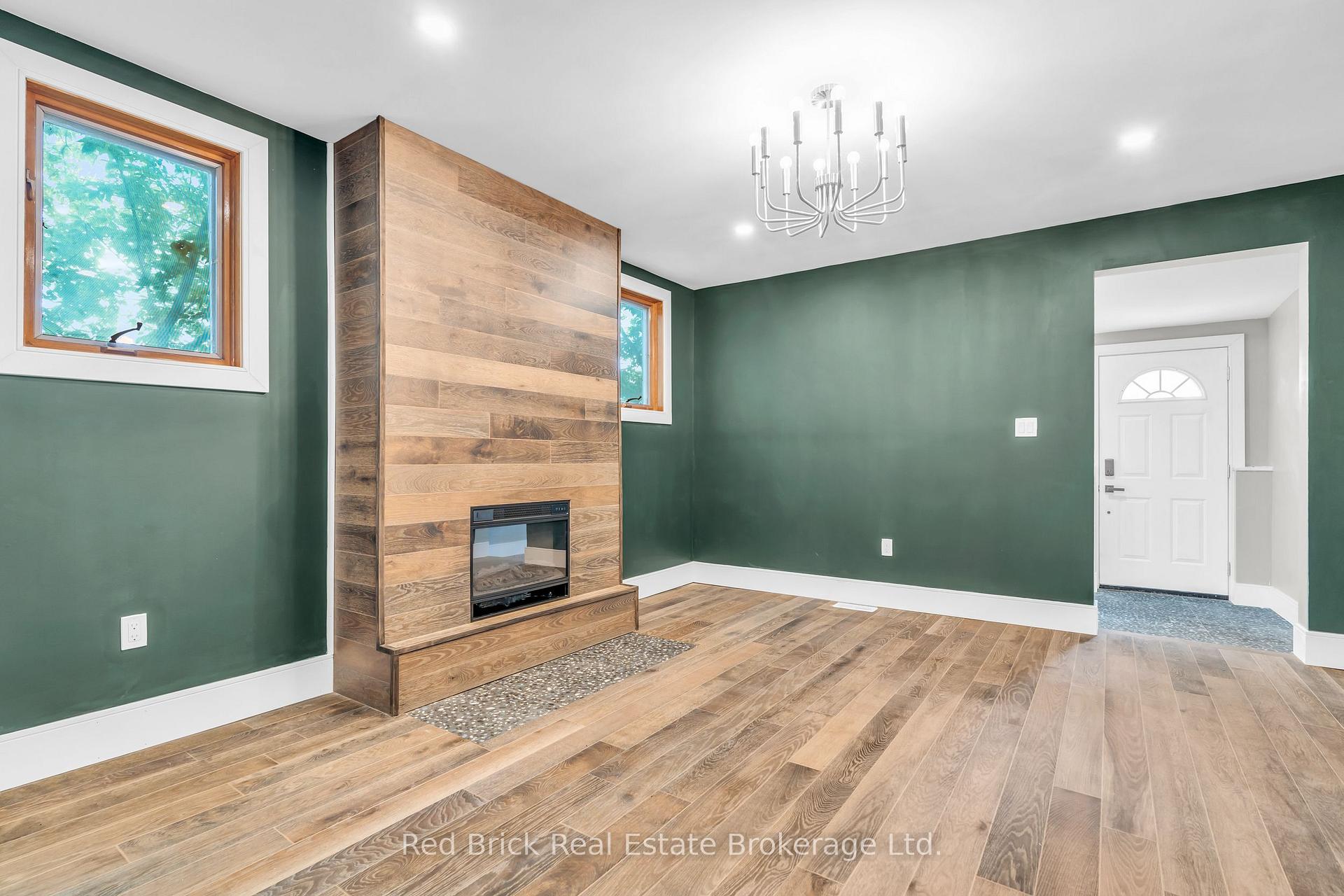 Photo 2 of 15 Clearview Street, Guelph, Grange Road — HOMEH