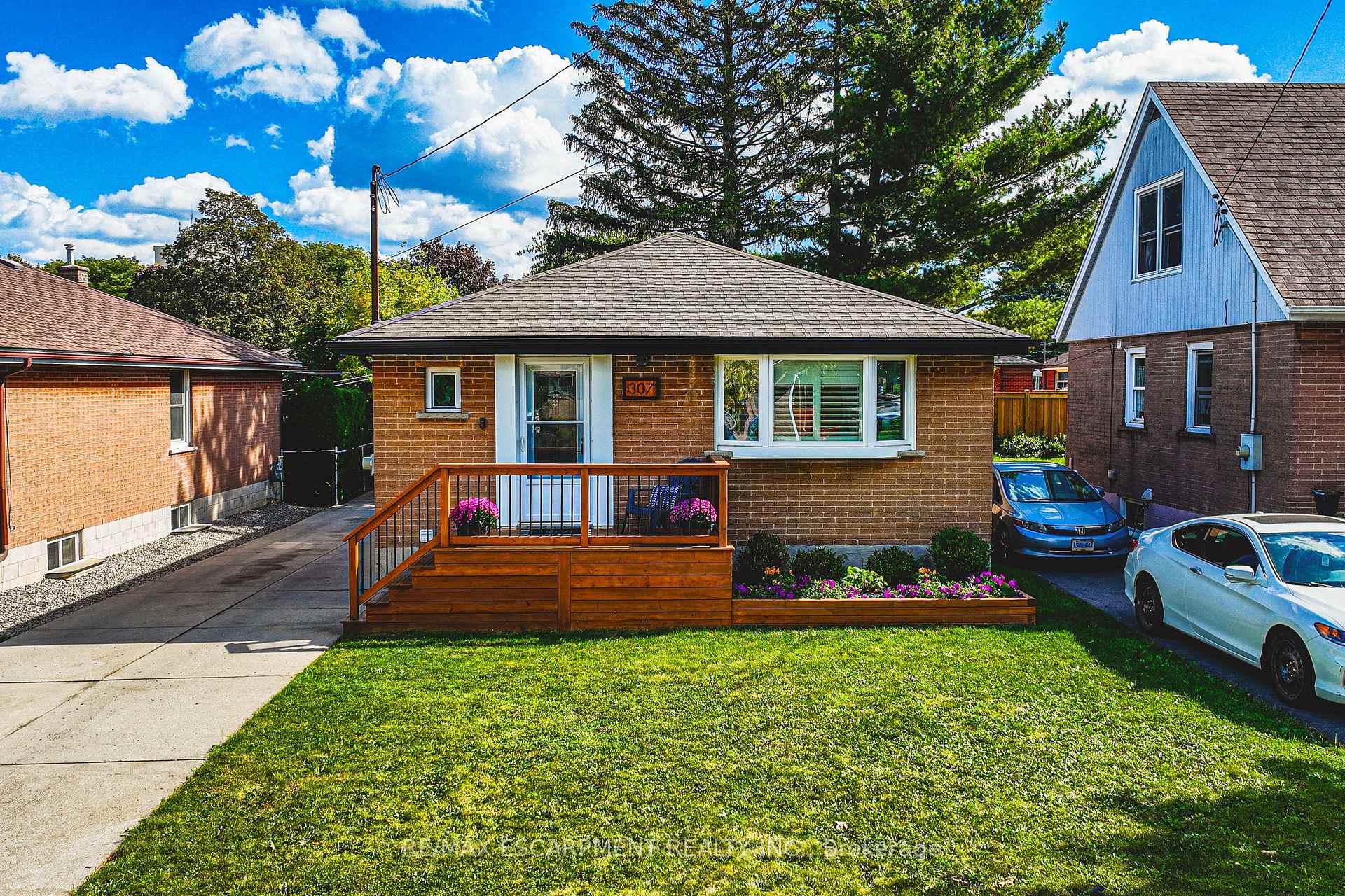 Photo 3 of 307 East 33rd Street, Hamilton, Macassa — HOMEH